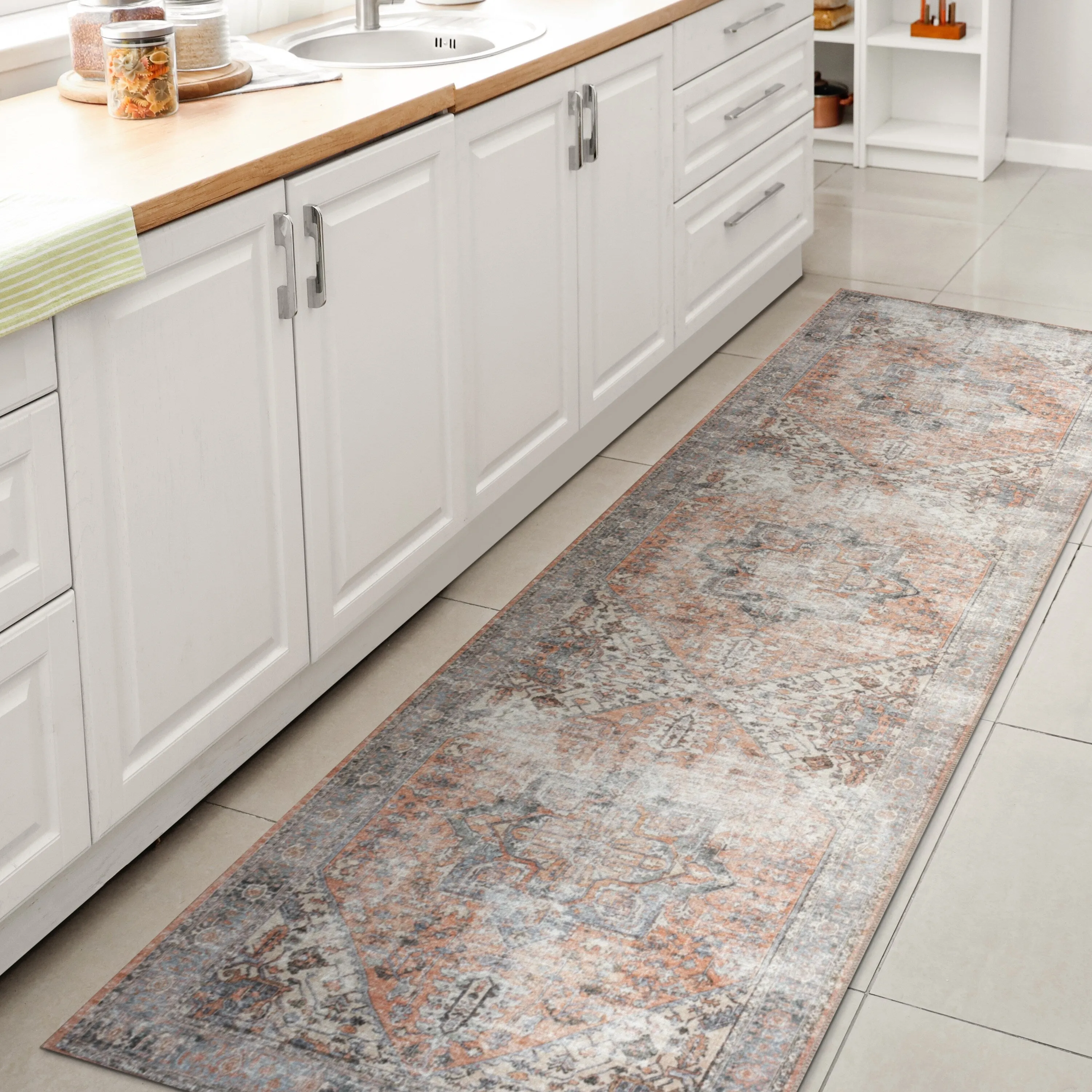 JONATHAN Y Bausch Distressed Medallion Chenille Machine-Washable Area Rug