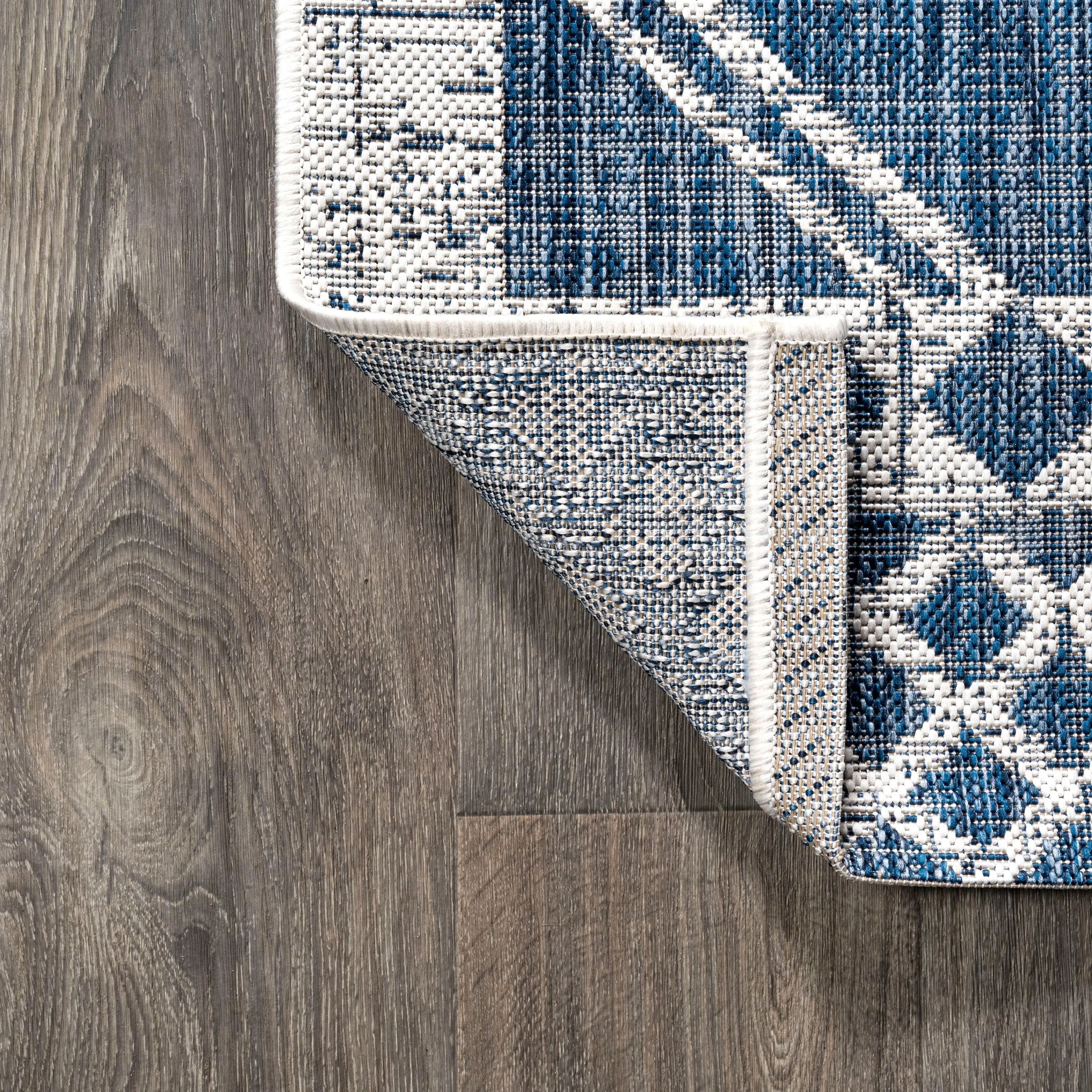 JONATHAN Y Carwa Diamond Tribal Medallion Indoor/Outdoor Area Rug