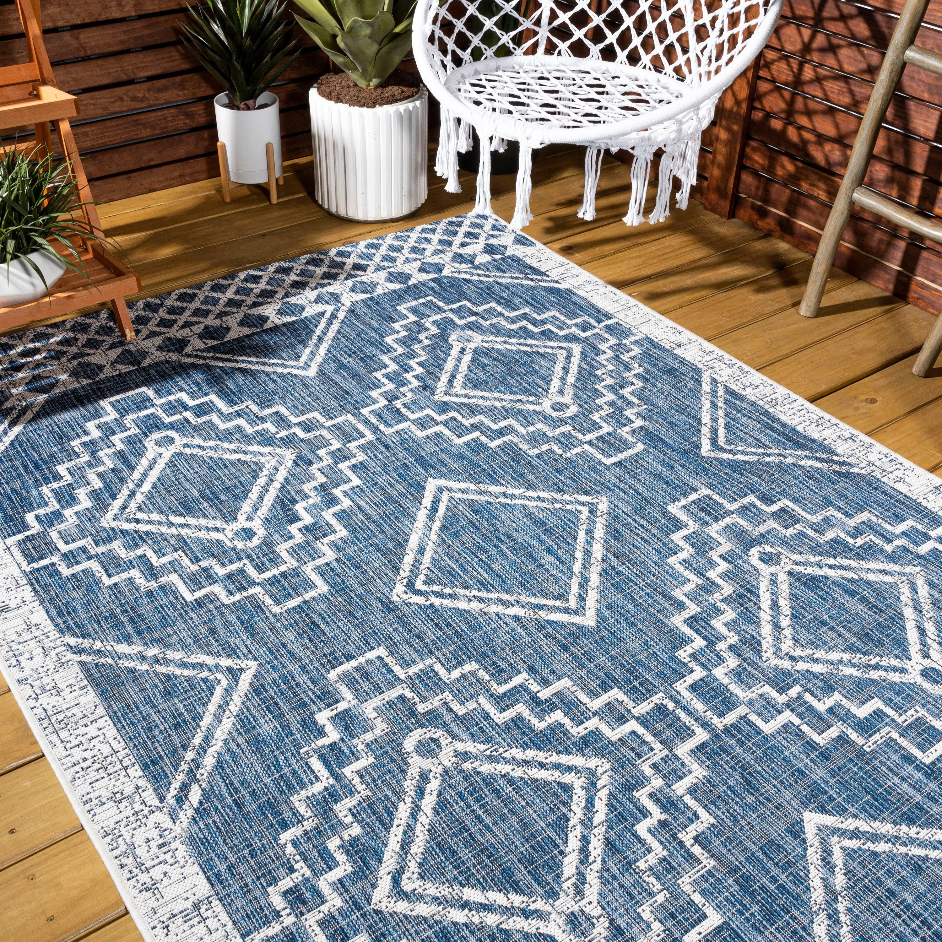 JONATHAN Y Carwa Diamond Tribal Medallion Indoor/Outdoor Area Rug
