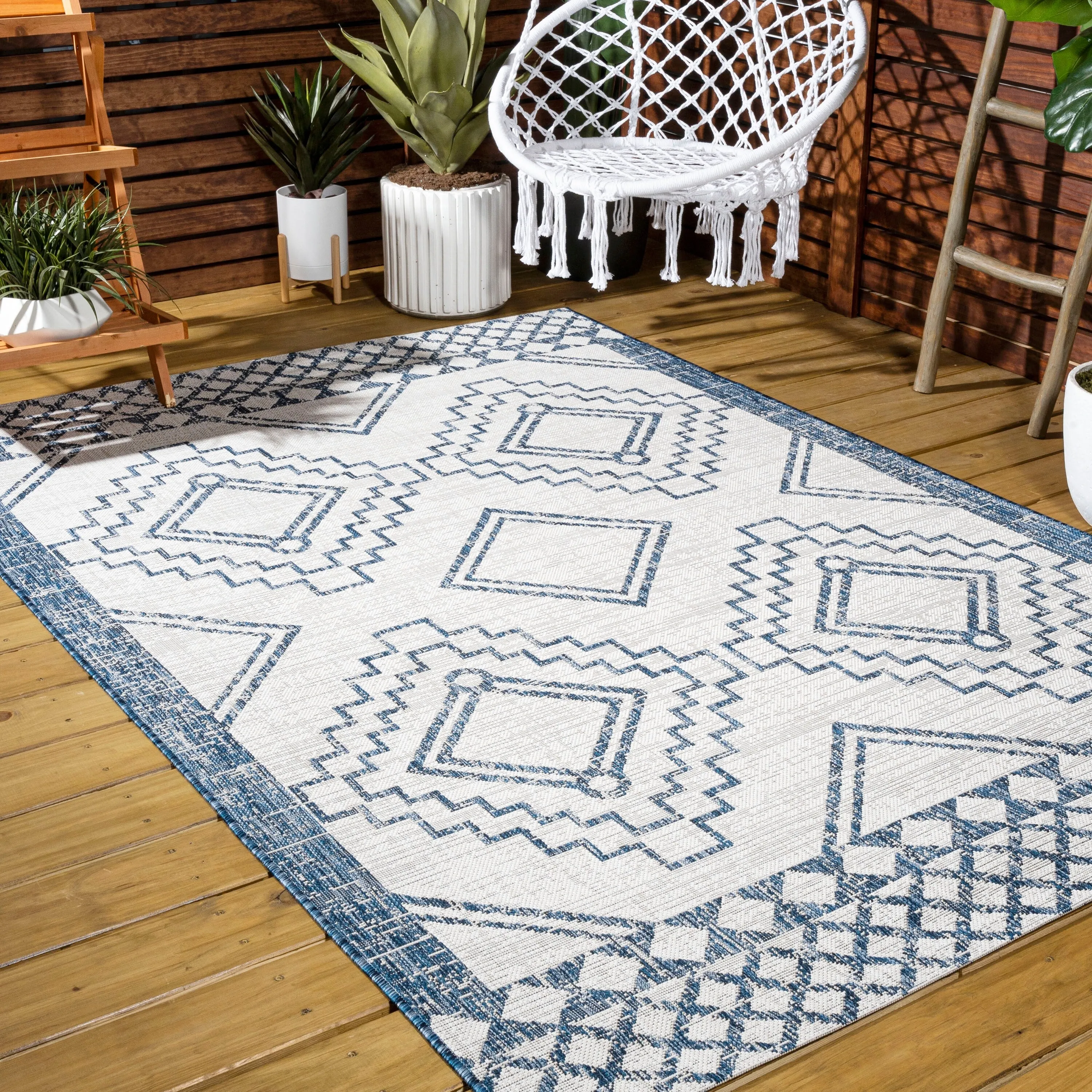 JONATHAN Y Carwa Diamond Tribal Medallion Indoor/Outdoor Area Rug