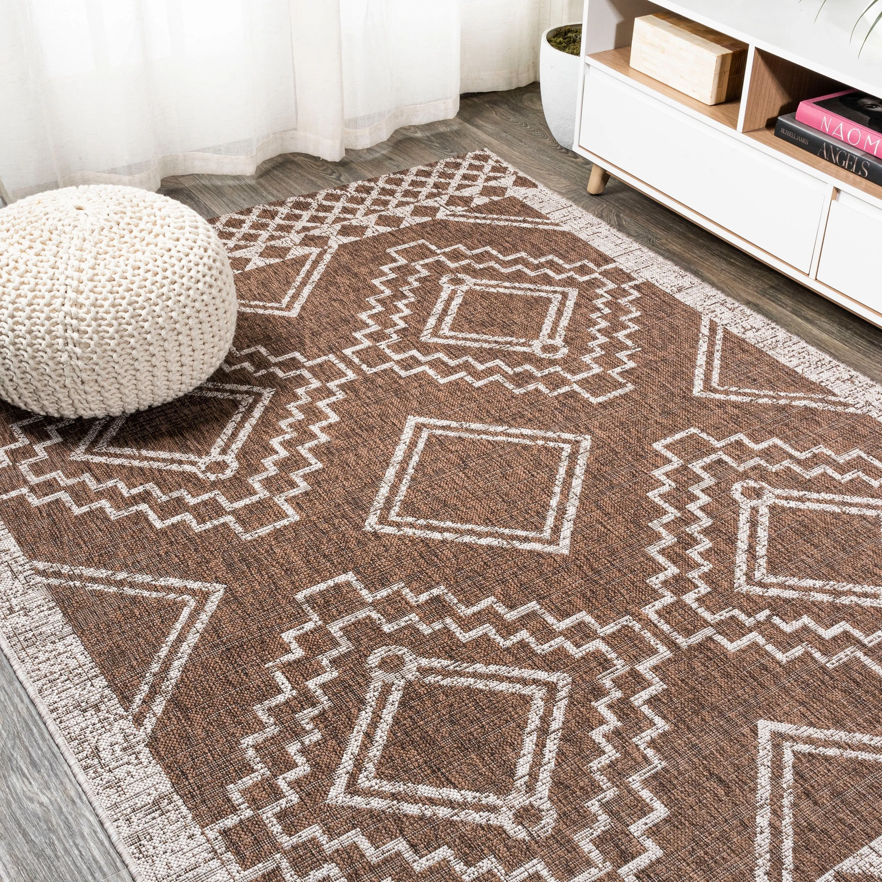 JONATHAN Y Carwa Diamond Tribal Medallion Indoor/Outdoor Area Rug