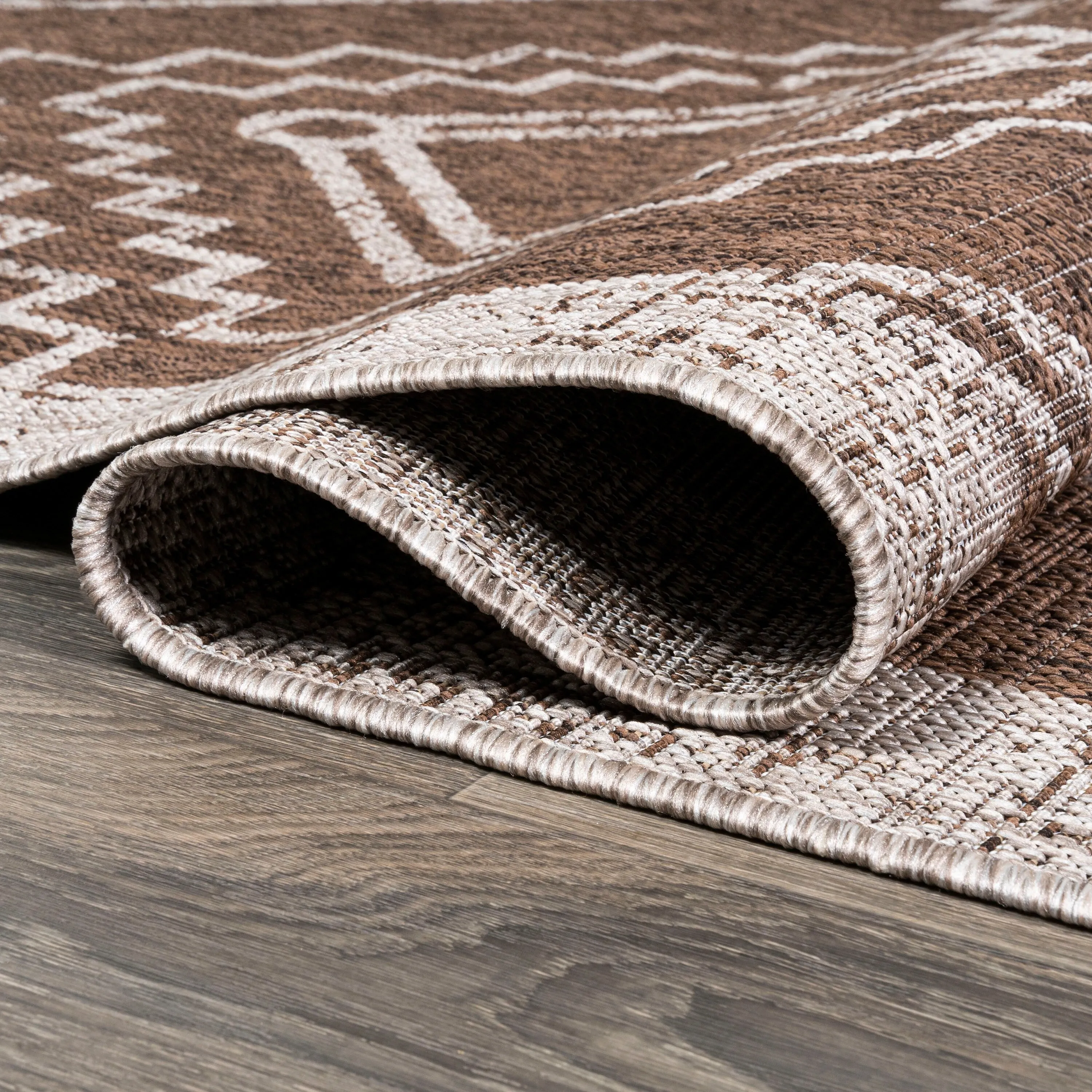 JONATHAN Y Carwa Diamond Tribal Medallion Indoor/Outdoor Area Rug