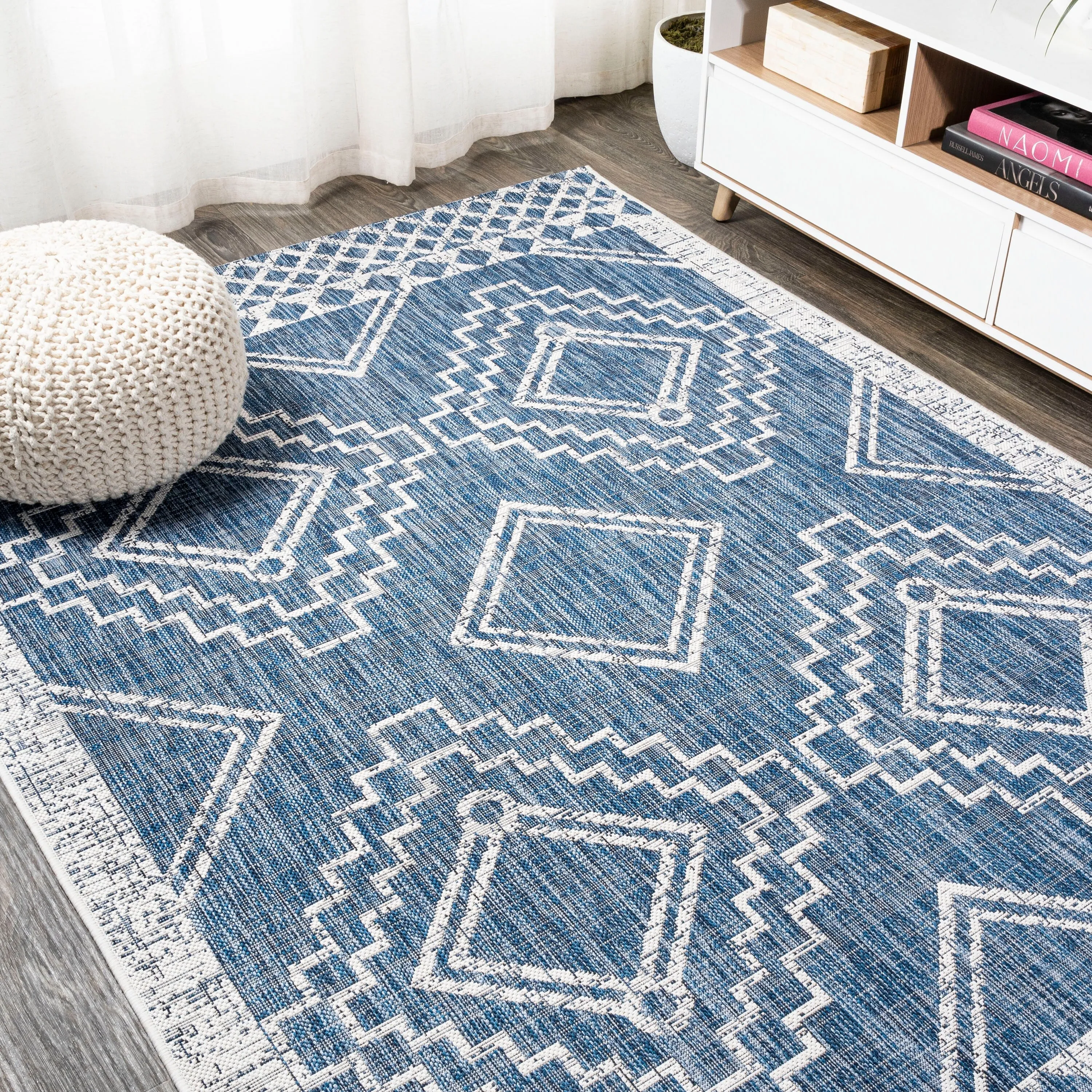 JONATHAN Y Carwa Diamond Tribal Medallion Indoor/Outdoor Area Rug