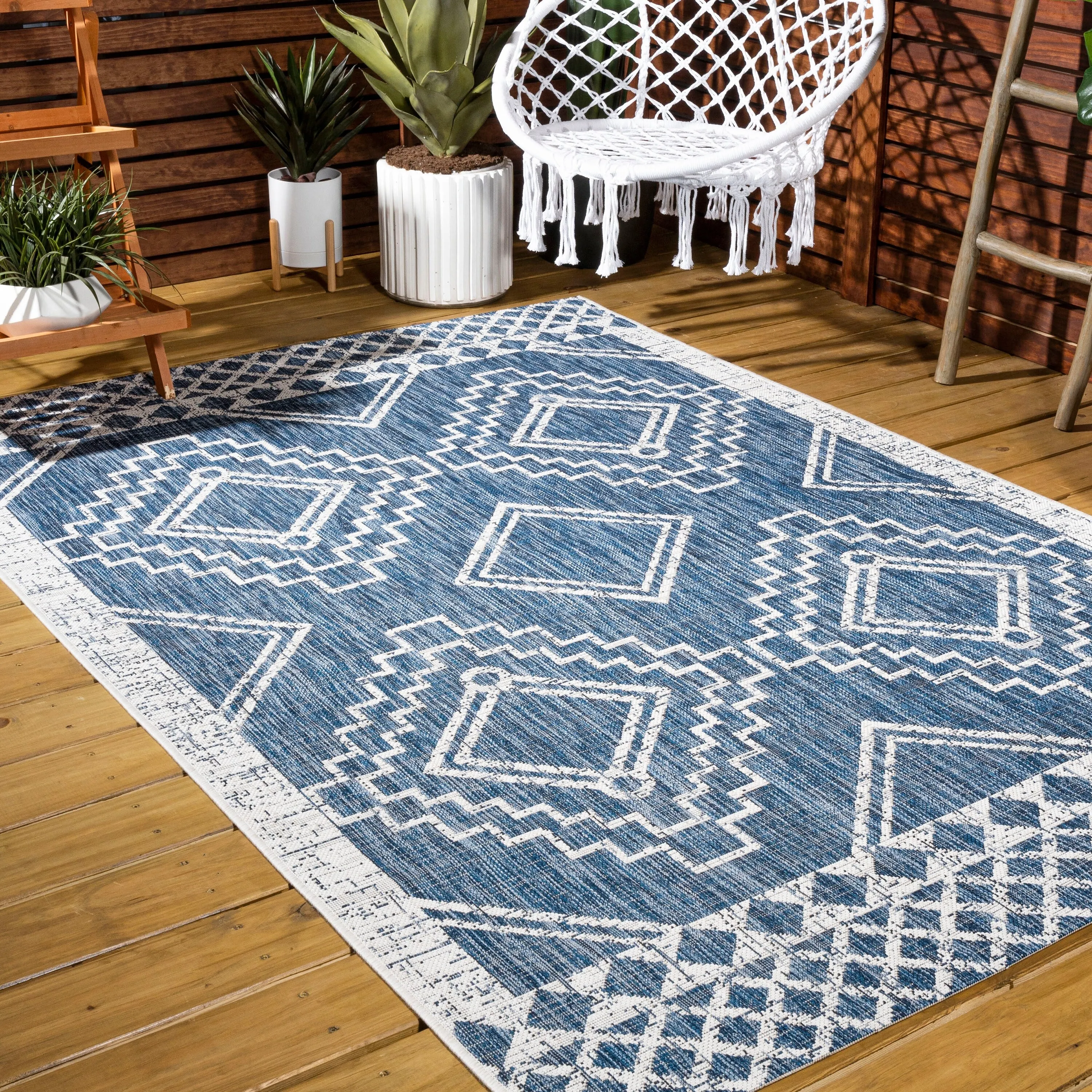 JONATHAN Y Carwa Diamond Tribal Medallion Indoor/Outdoor Area Rug