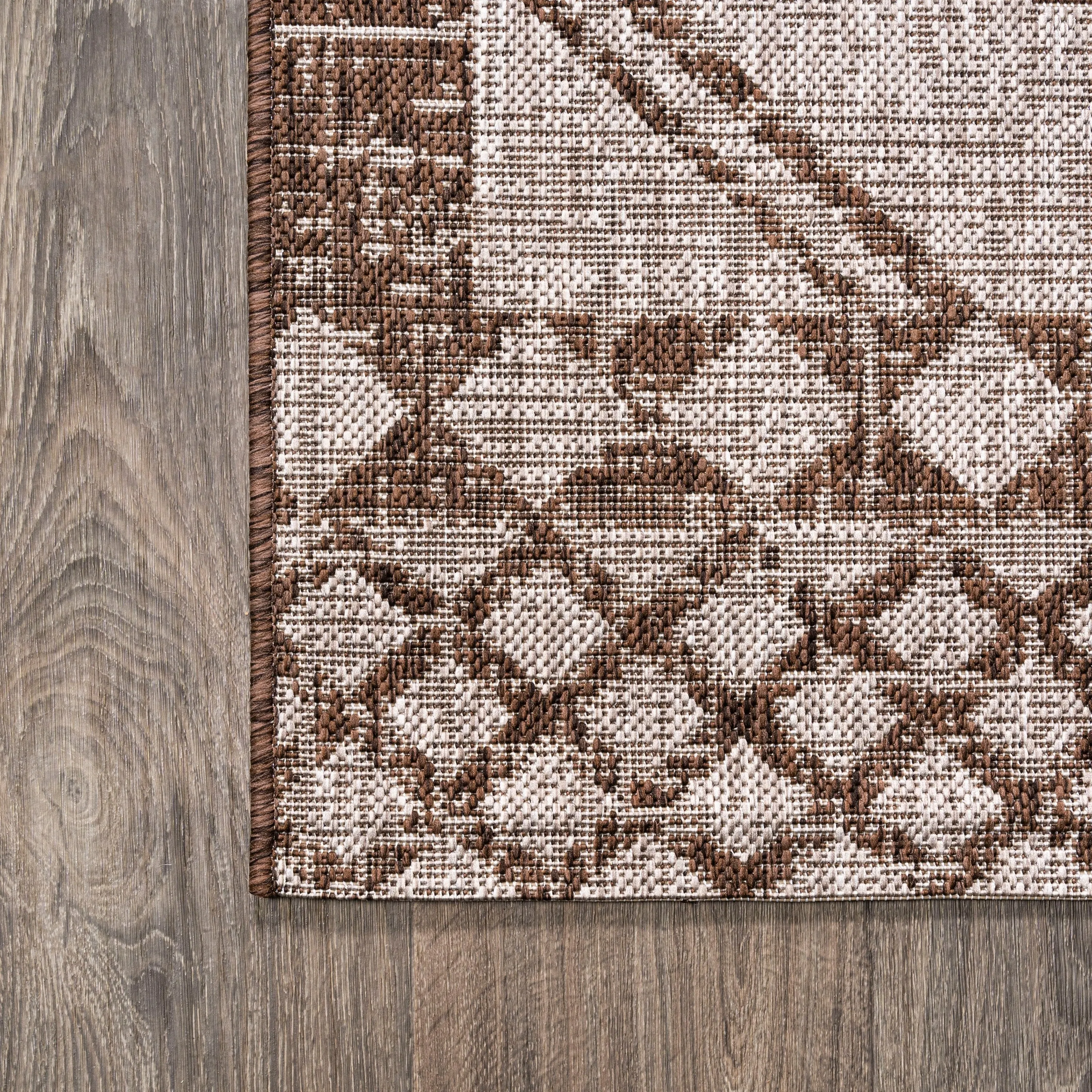 JONATHAN Y Carwa Diamond Tribal Medallion Indoor/Outdoor Area Rug