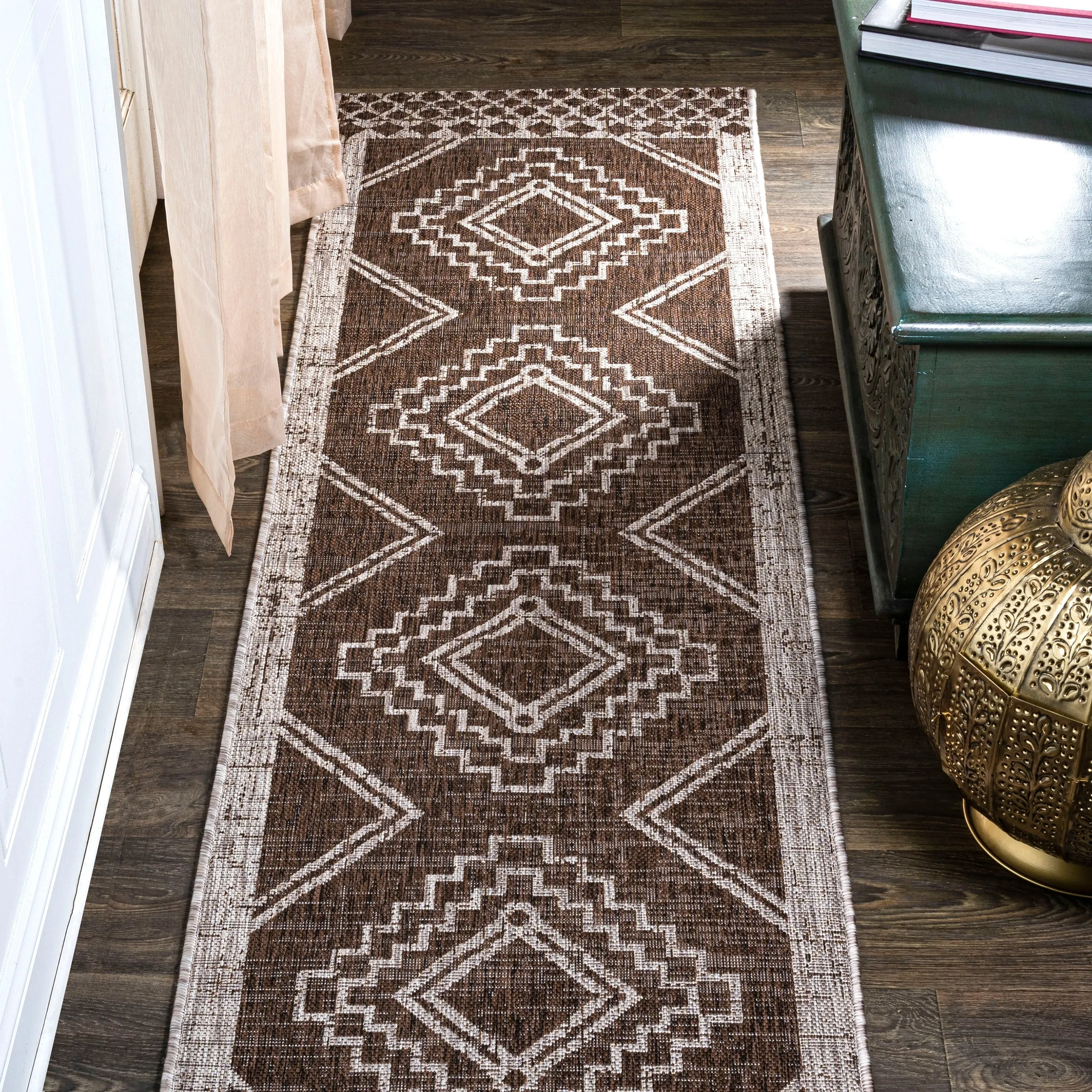 JONATHAN Y Carwa Diamond Tribal Medallion Indoor/Outdoor Area Rug