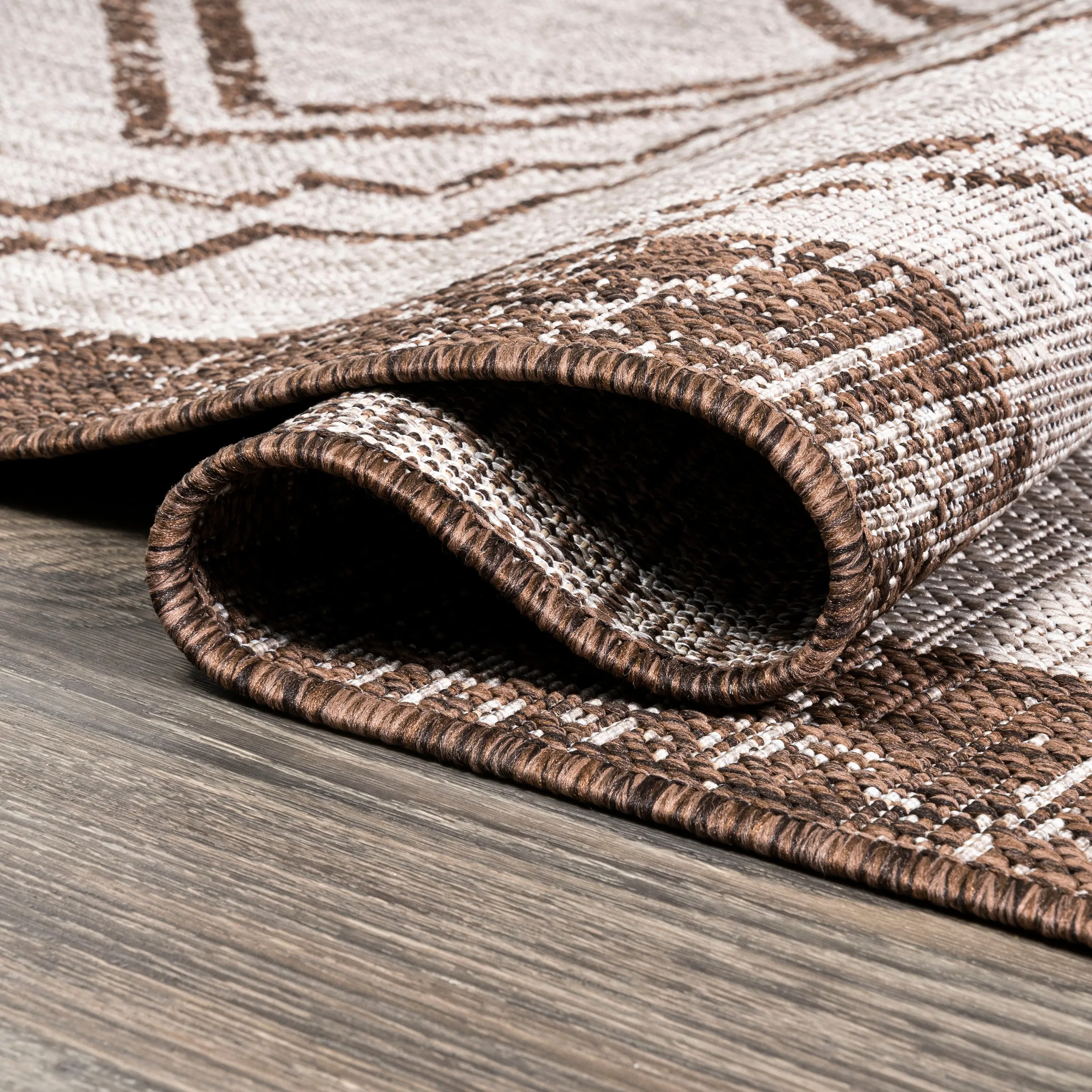 JONATHAN Y Carwa Diamond Tribal Medallion Indoor/Outdoor Area Rug