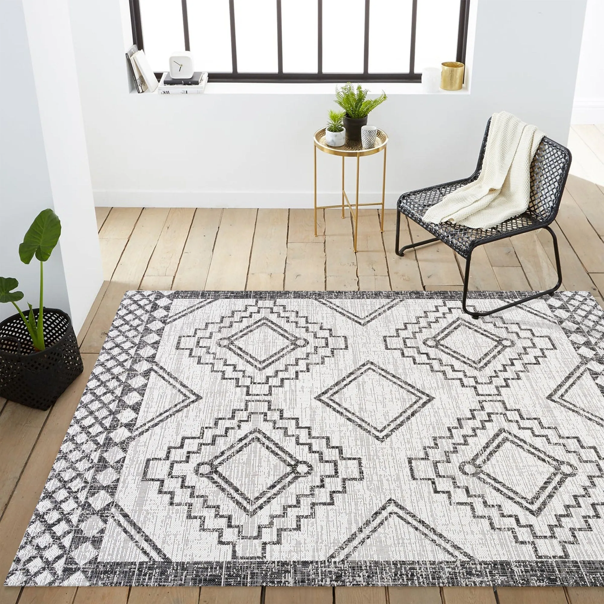 JONATHAN Y Carwa Diamond Tribal Medallion Indoor/Outdoor Area Rug