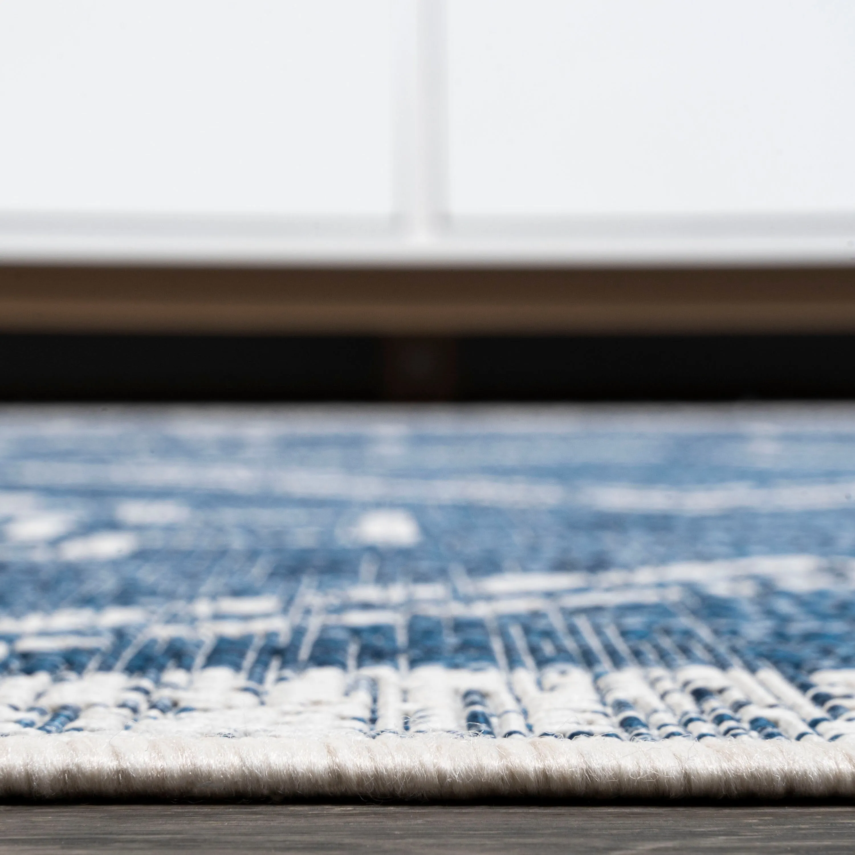 JONATHAN Y Carwa Diamond Tribal Medallion Indoor/Outdoor Area Rug