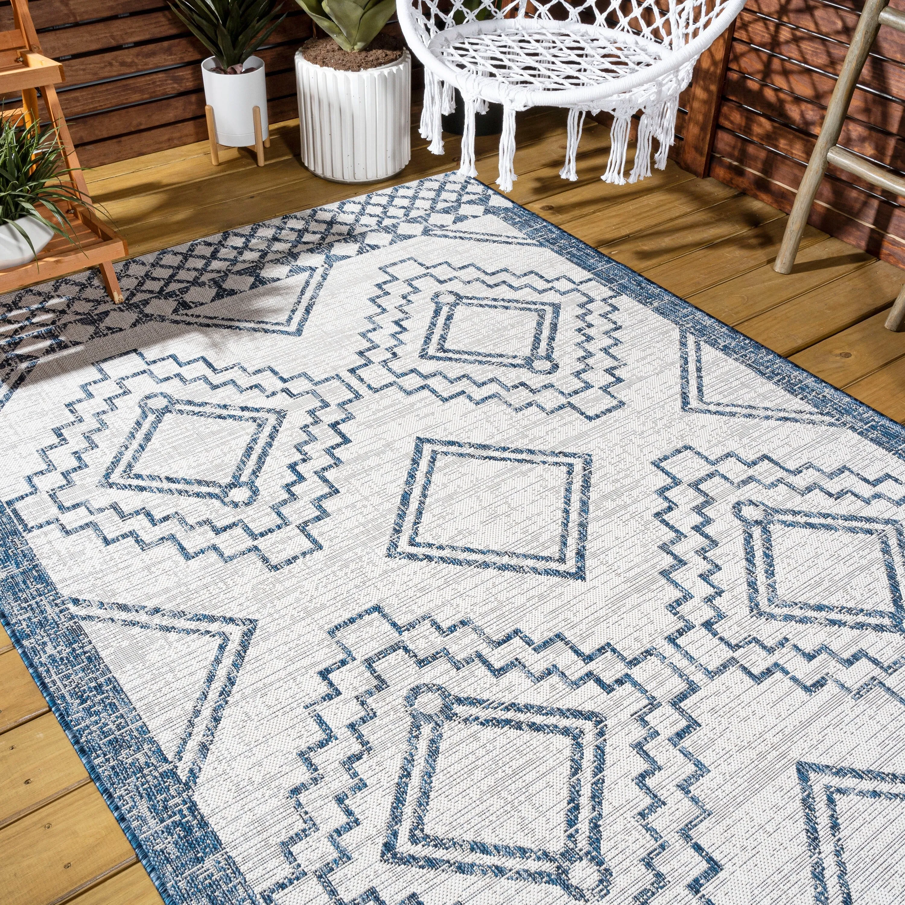 JONATHAN Y Carwa Diamond Tribal Medallion Indoor/Outdoor Area Rug