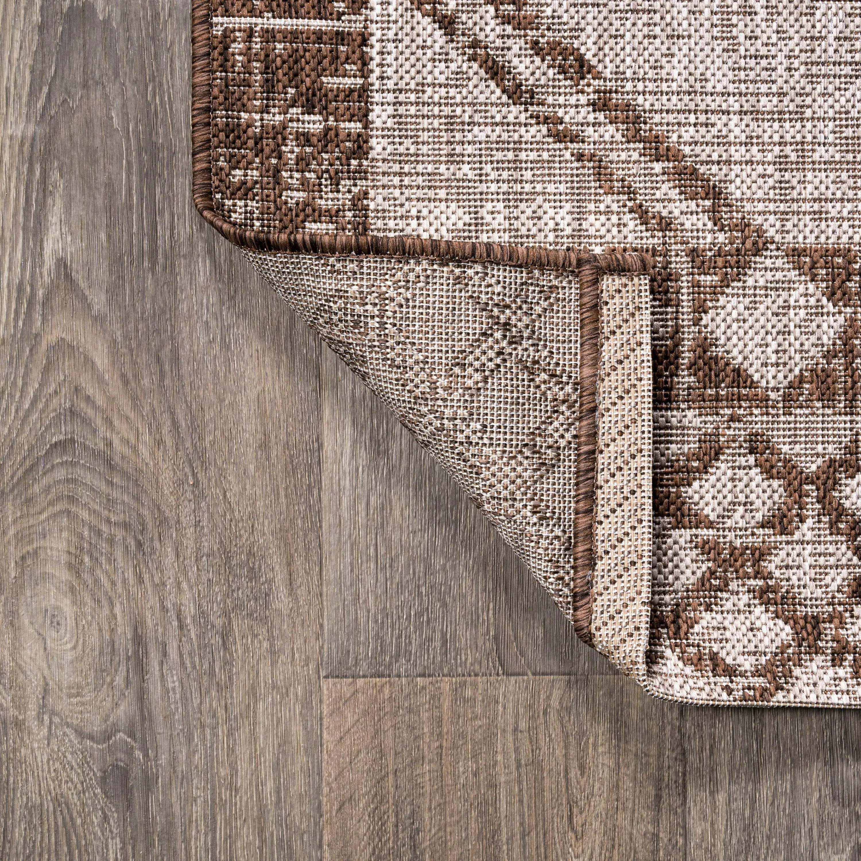JONATHAN Y Carwa Diamond Tribal Medallion Indoor/Outdoor Area Rug