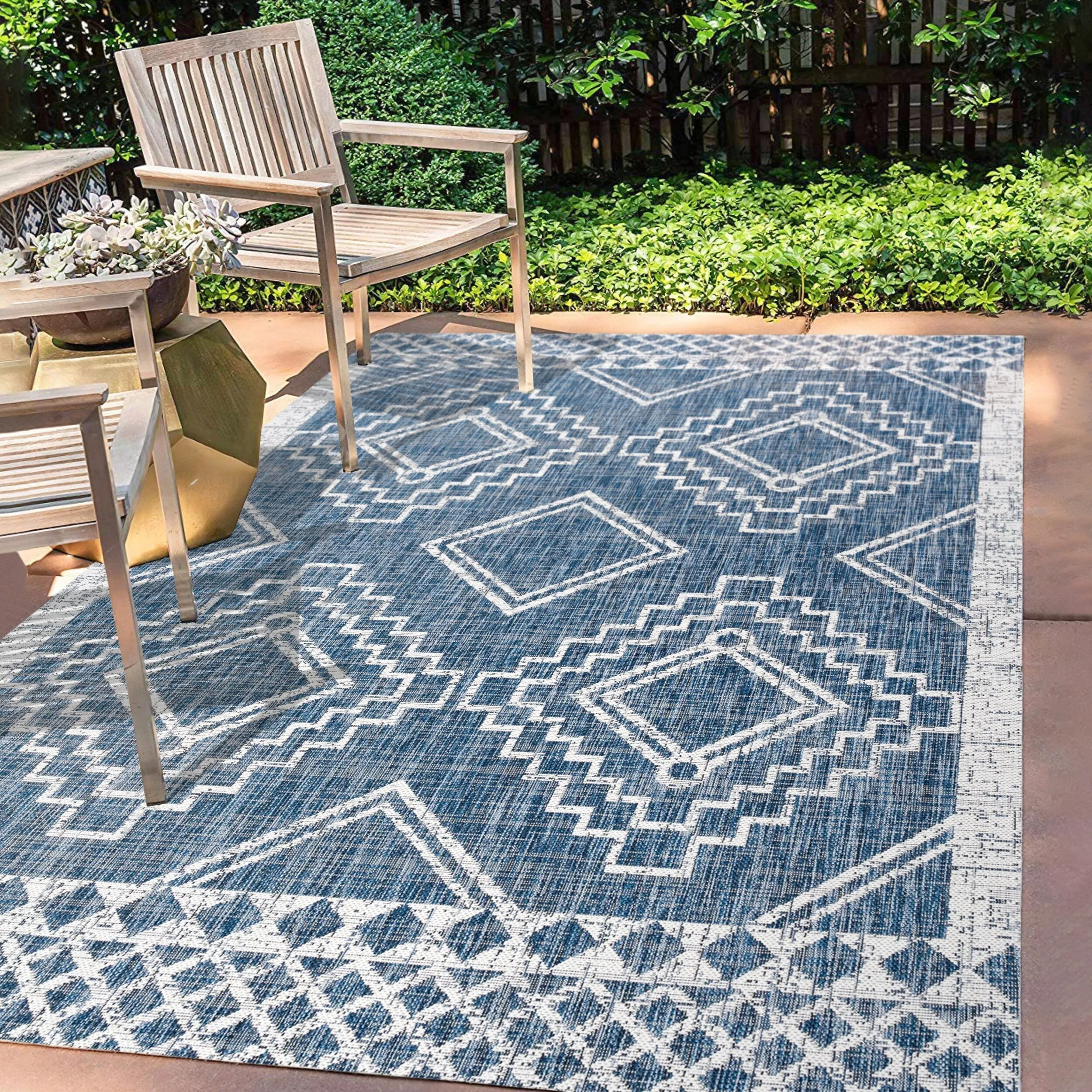 JONATHAN Y Carwa Diamond Tribal Medallion Indoor/Outdoor Area Rug