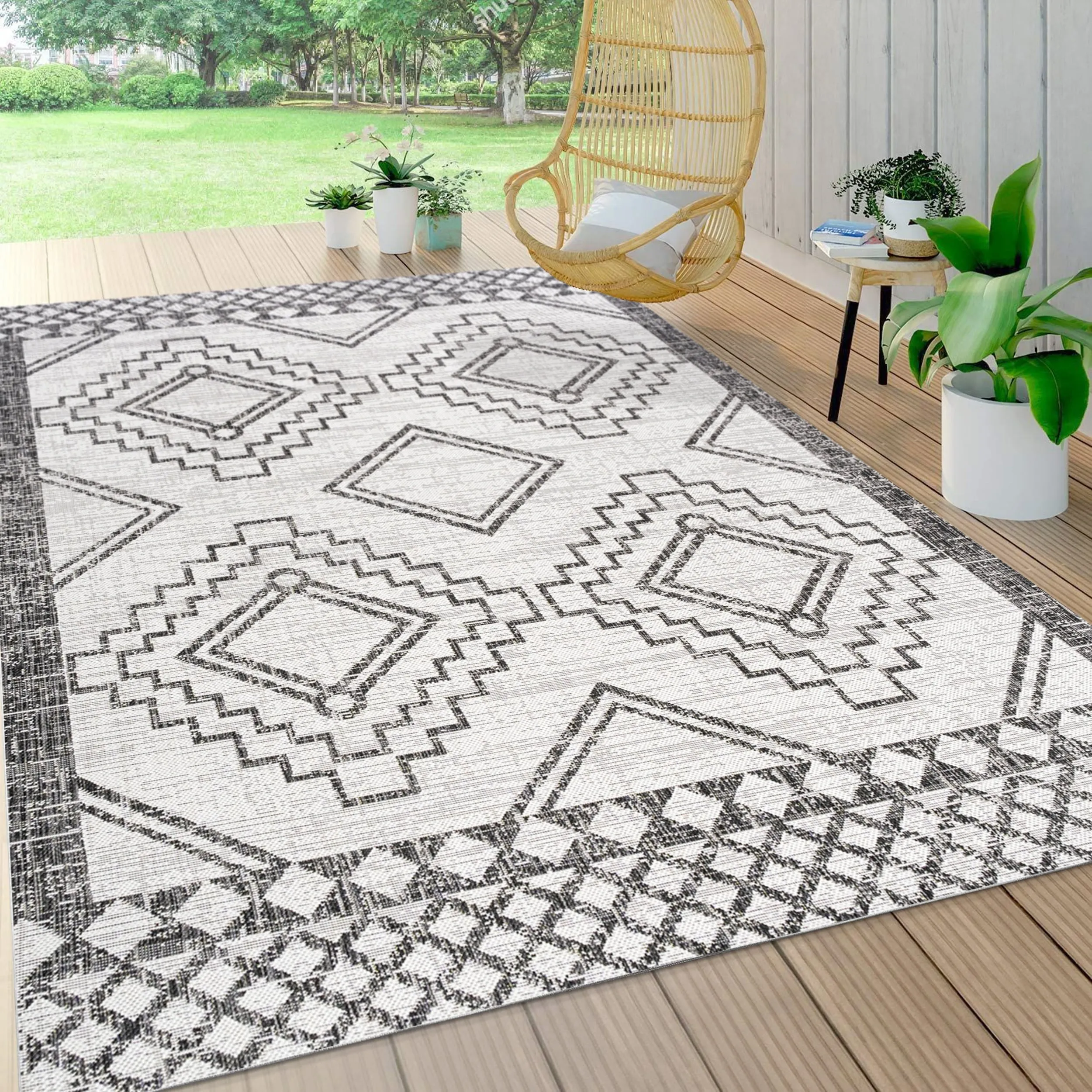 JONATHAN Y Carwa Diamond Tribal Medallion Indoor/Outdoor Area Rug