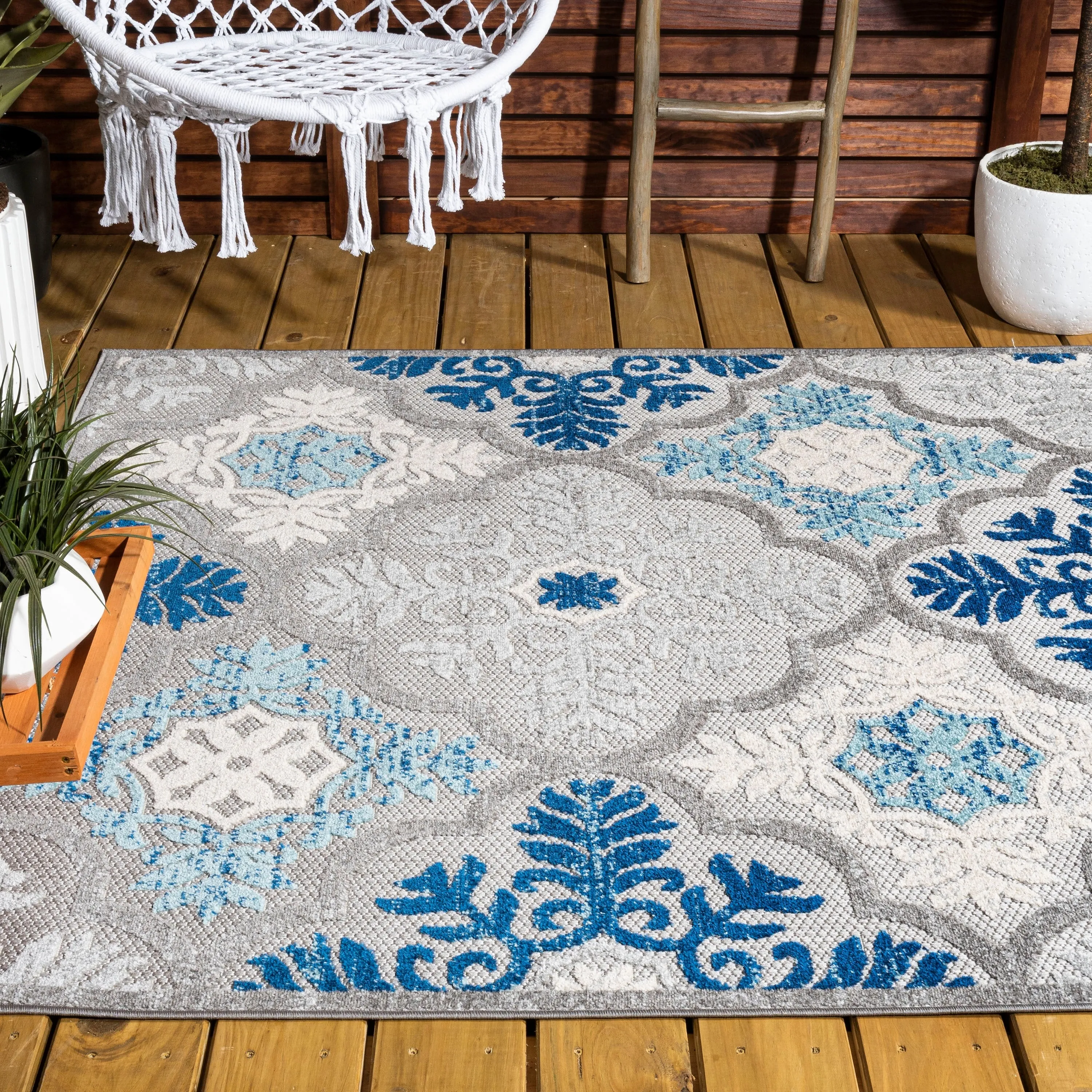 JONATHAN Y Circus Ornate Ogee Trellis High-Low Indoor/Outdoor Area Rug