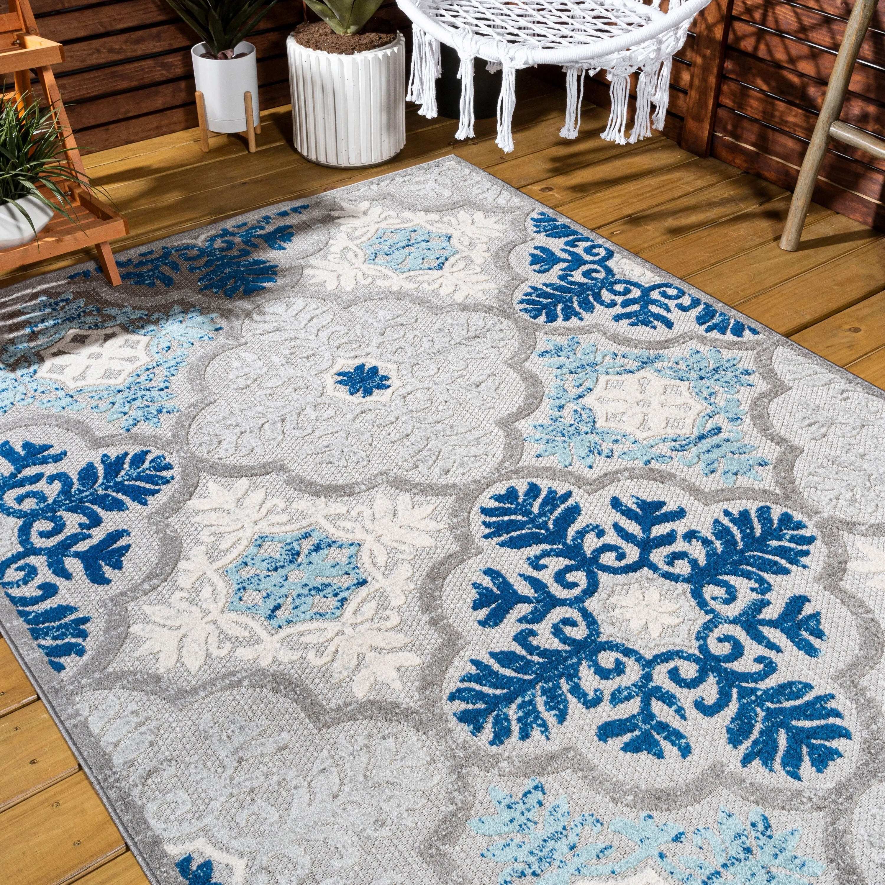 JONATHAN Y Circus Ornate Ogee Trellis High-Low Indoor/Outdoor Area Rug