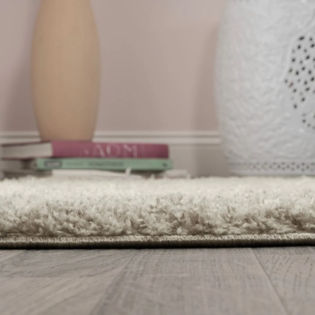 JONATHAN Y Deia Modern Geometric Dot Shag Area Rug