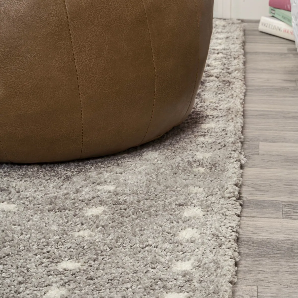 JONATHAN Y Deia Modern Geometric Dot Shag Area Rug