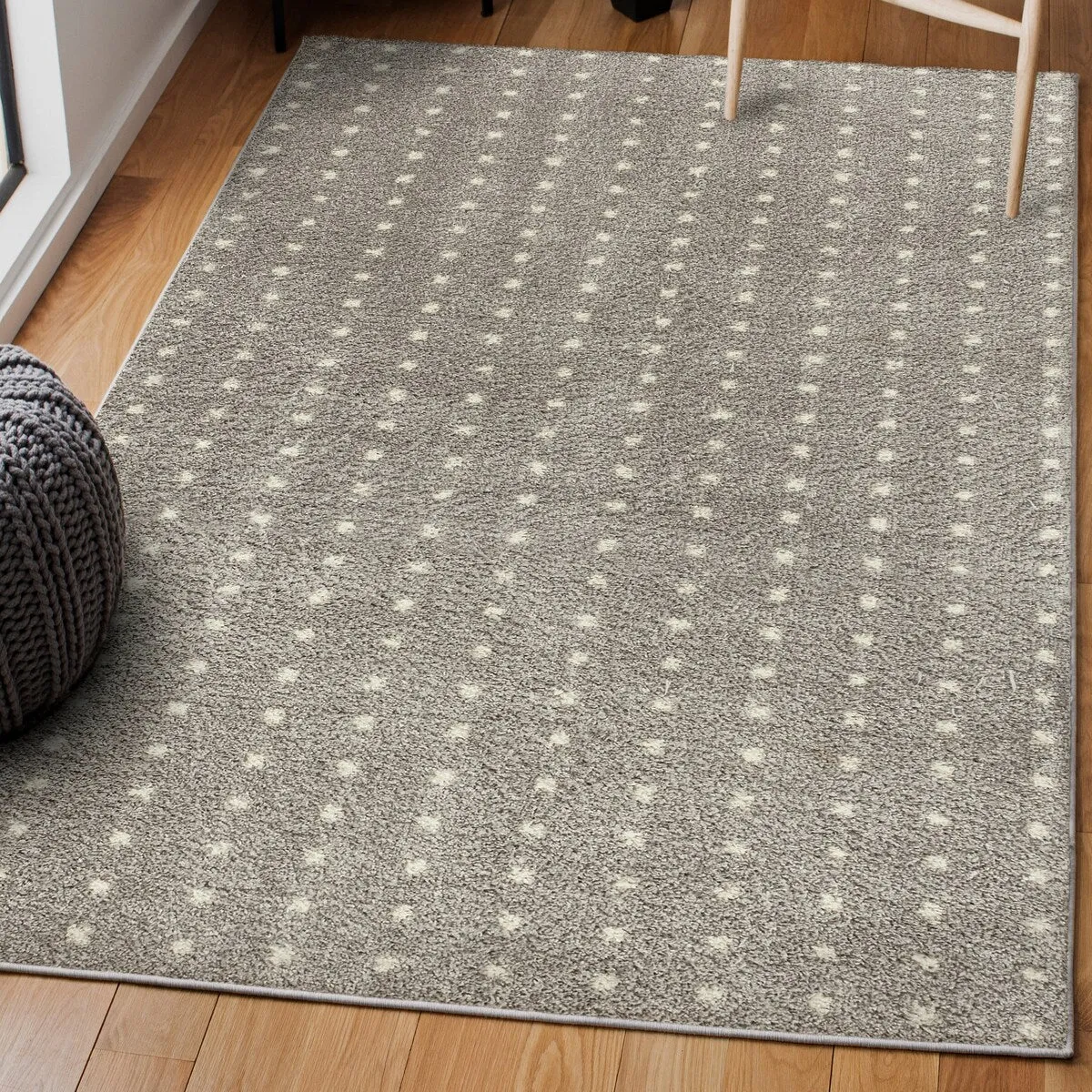 JONATHAN Y Deia Modern Geometric Dot Shag Area Rug