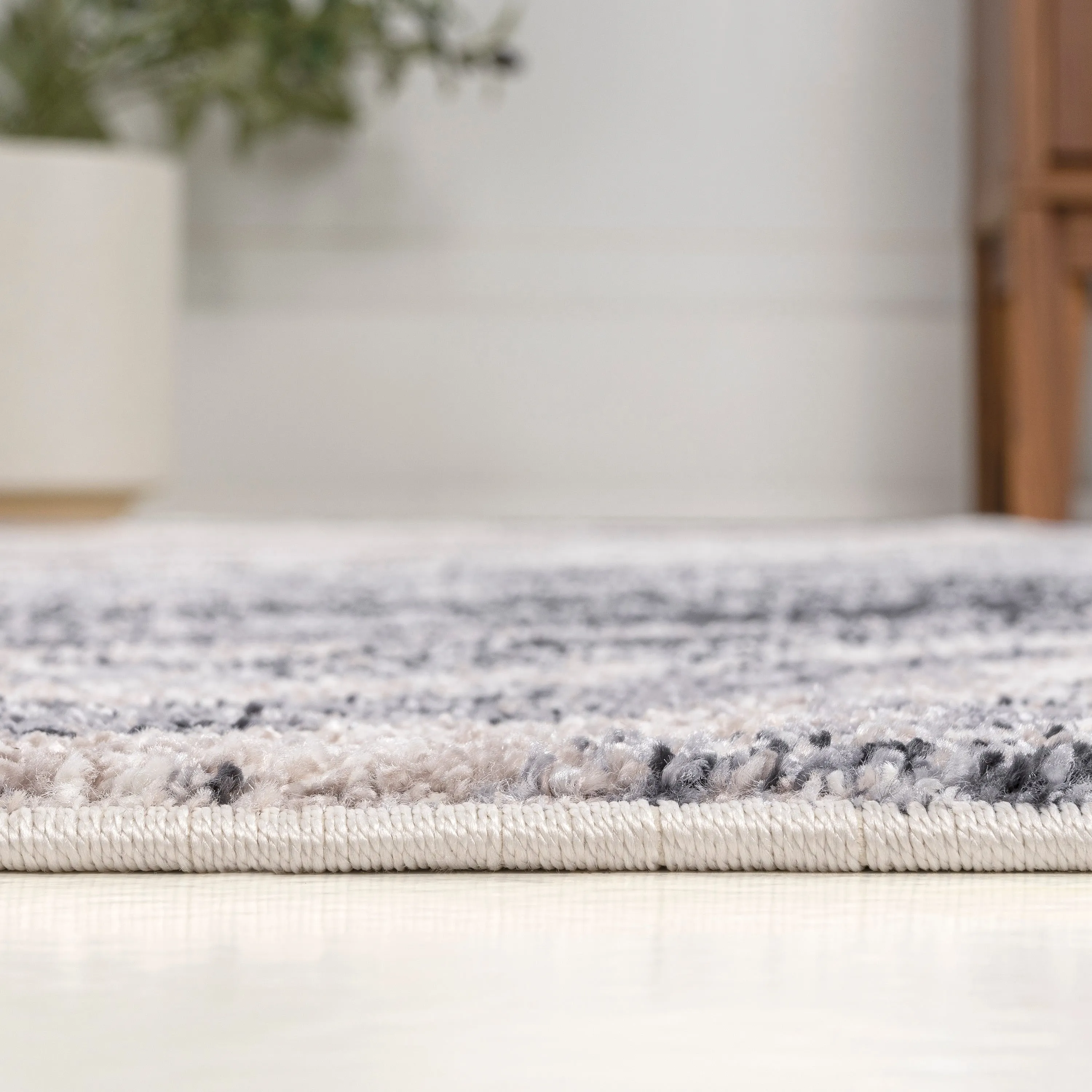 JONATHAN Y Eleni Contemporary Glam Abstract Marble Area Rug