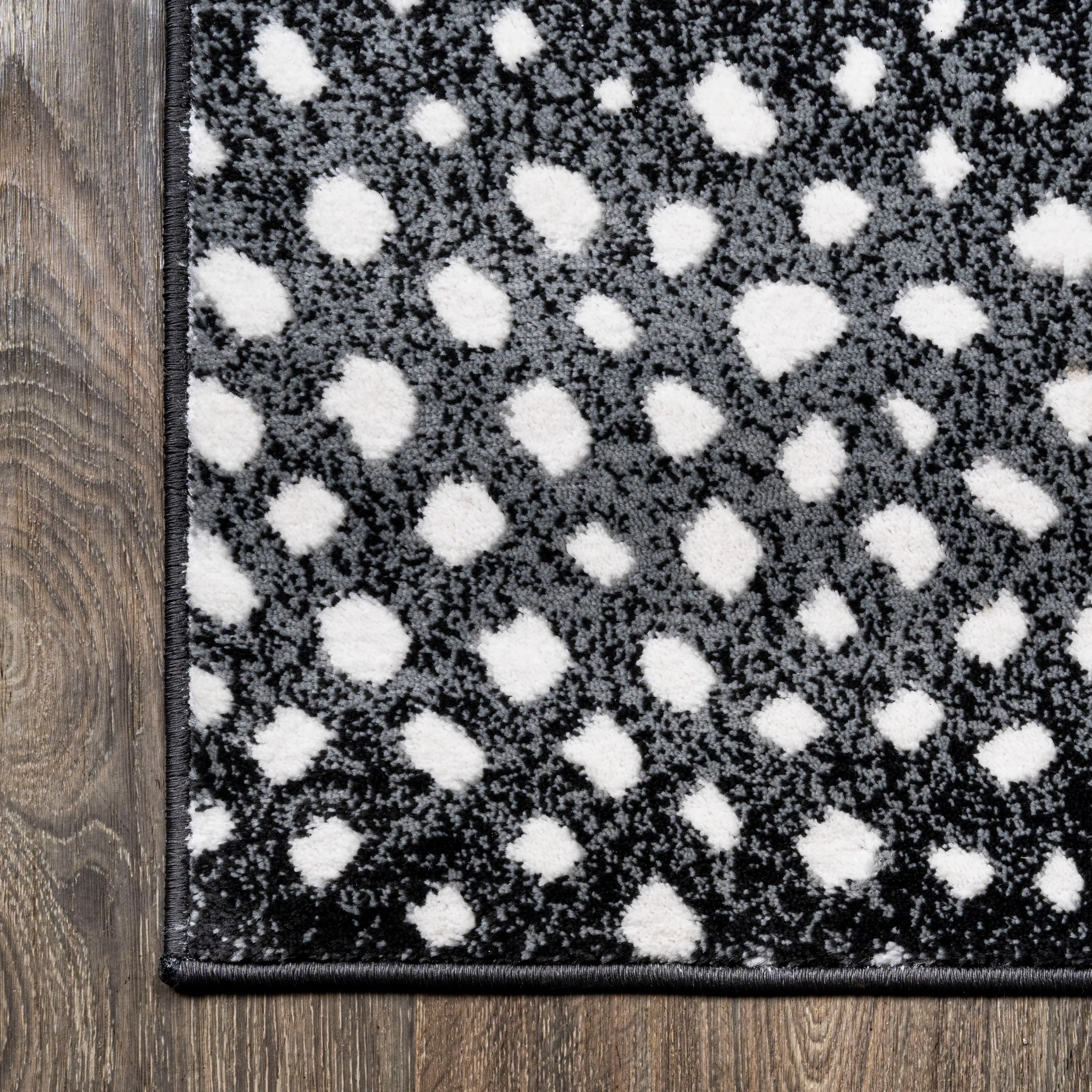 JONATHAN Y Goa Modern Animal Area Rug