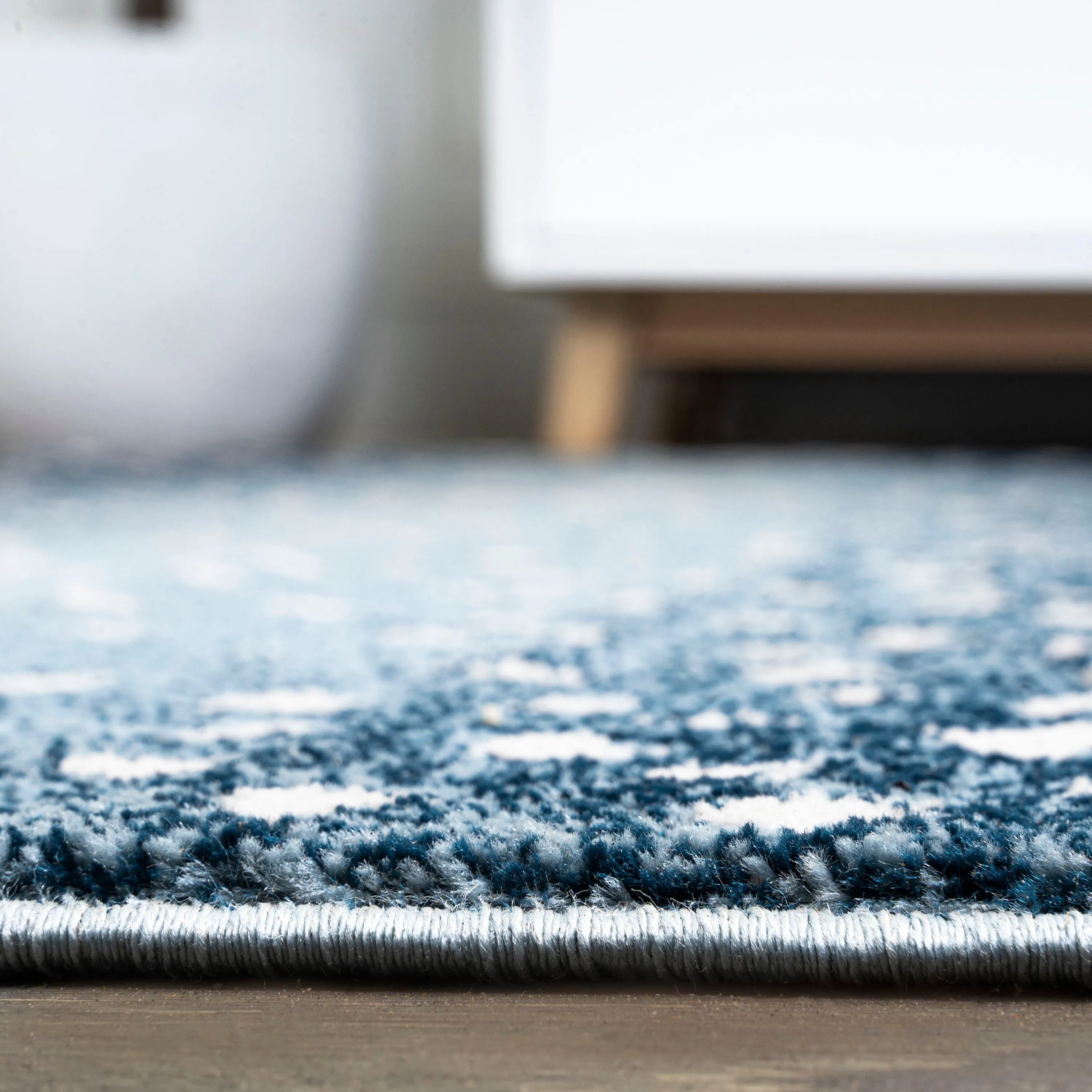 JONATHAN Y Goa Modern Animal Area Rug