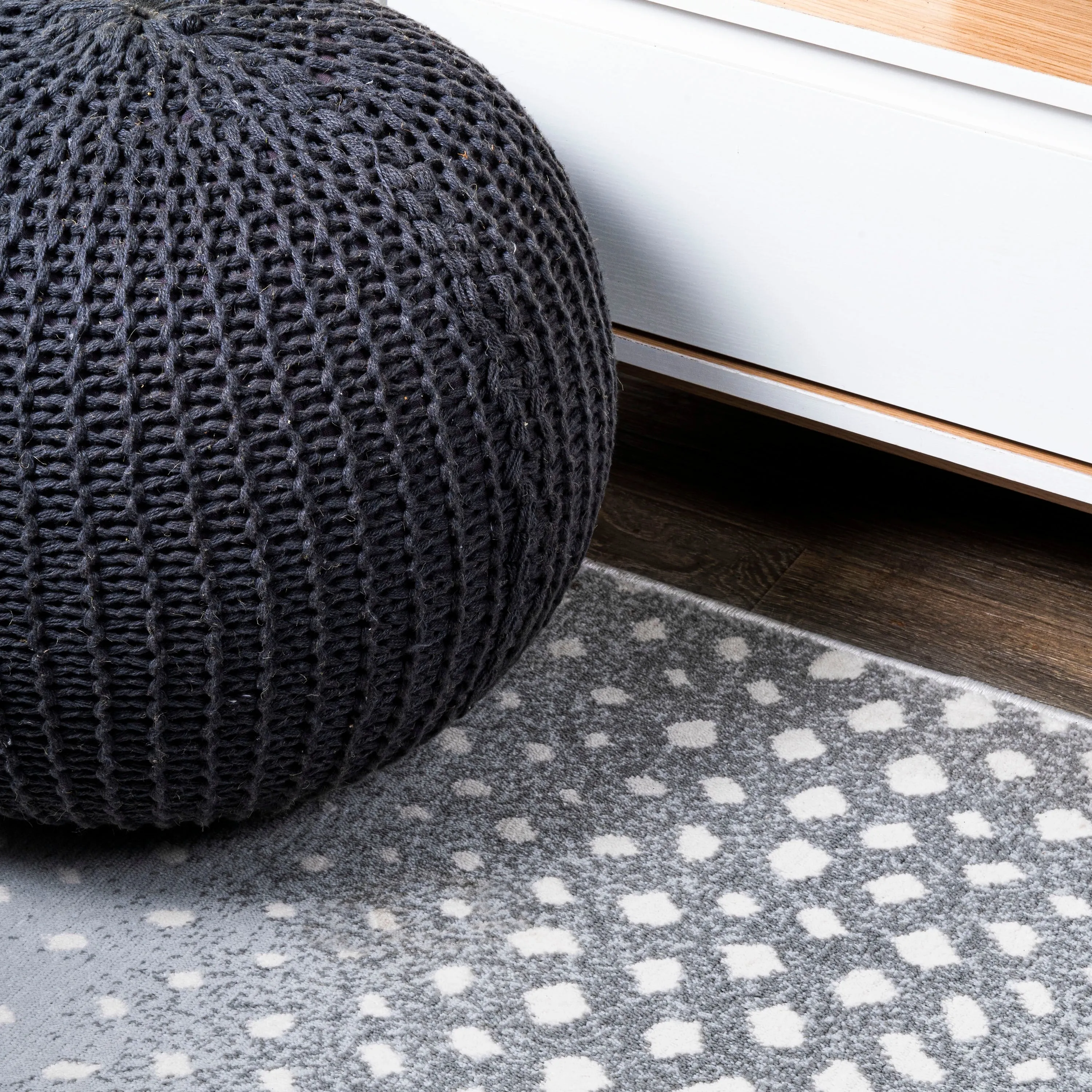 JONATHAN Y Goa Modern Animal Area Rug
