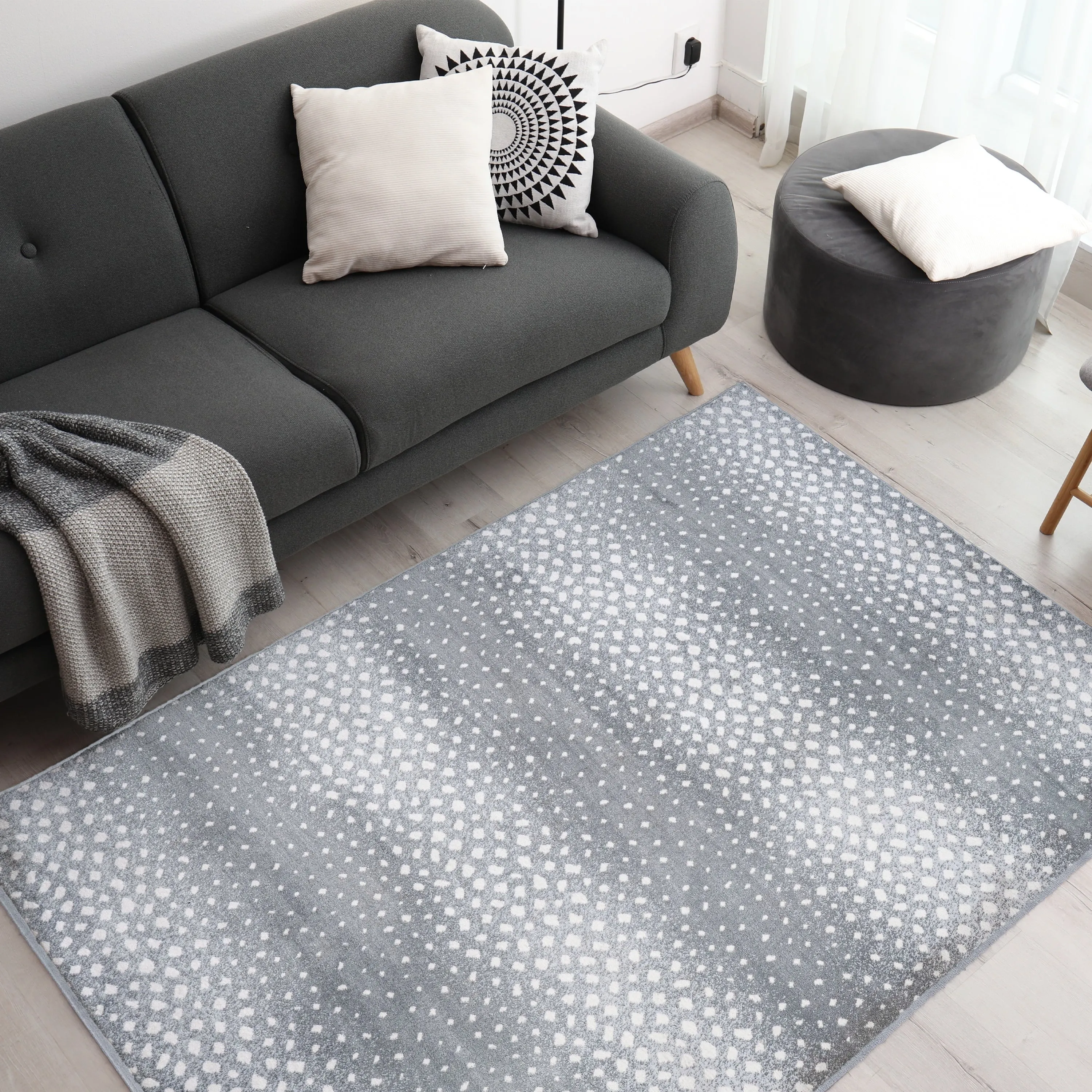 JONATHAN Y Goa Modern Animal Area Rug