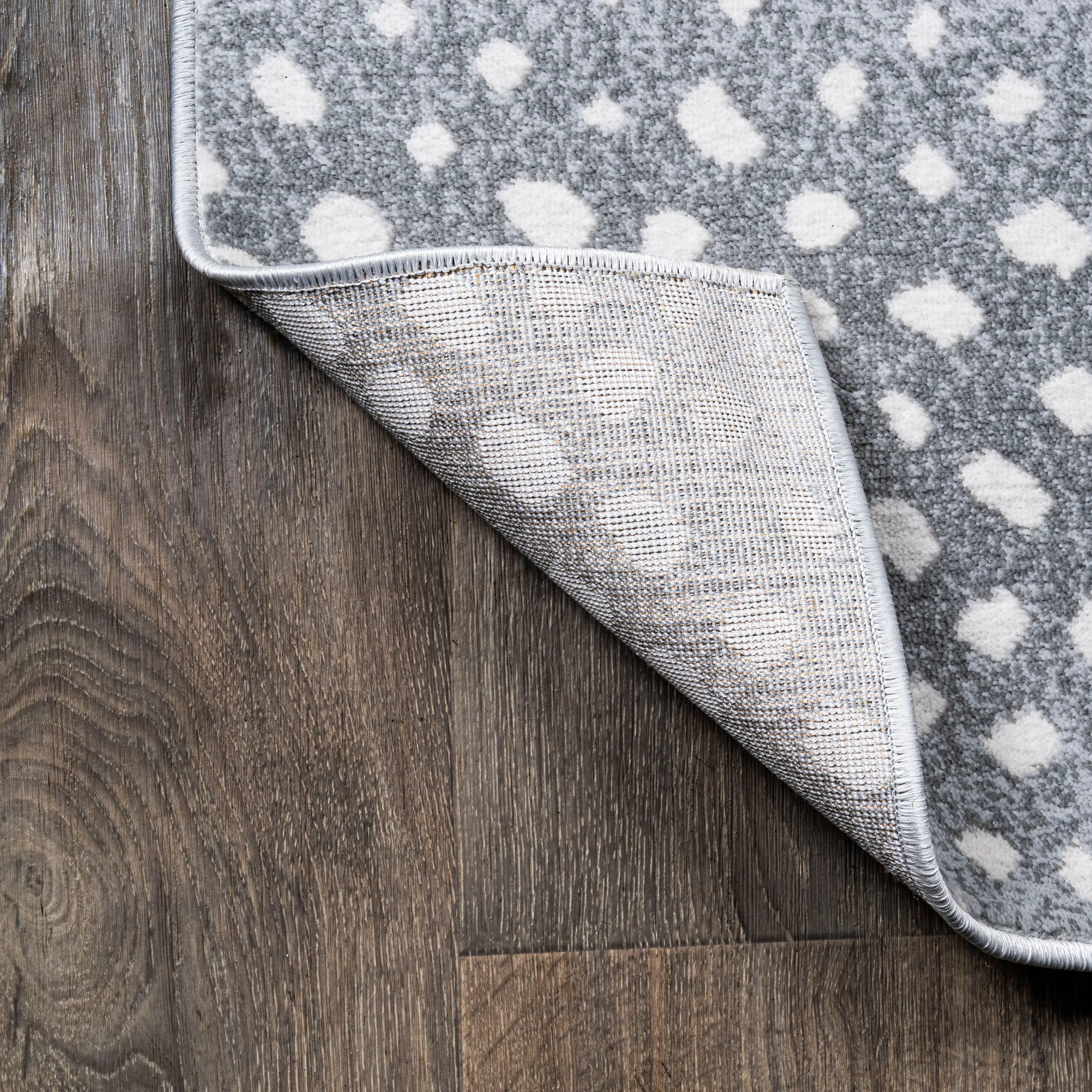 JONATHAN Y Goa Modern Animal Area Rug