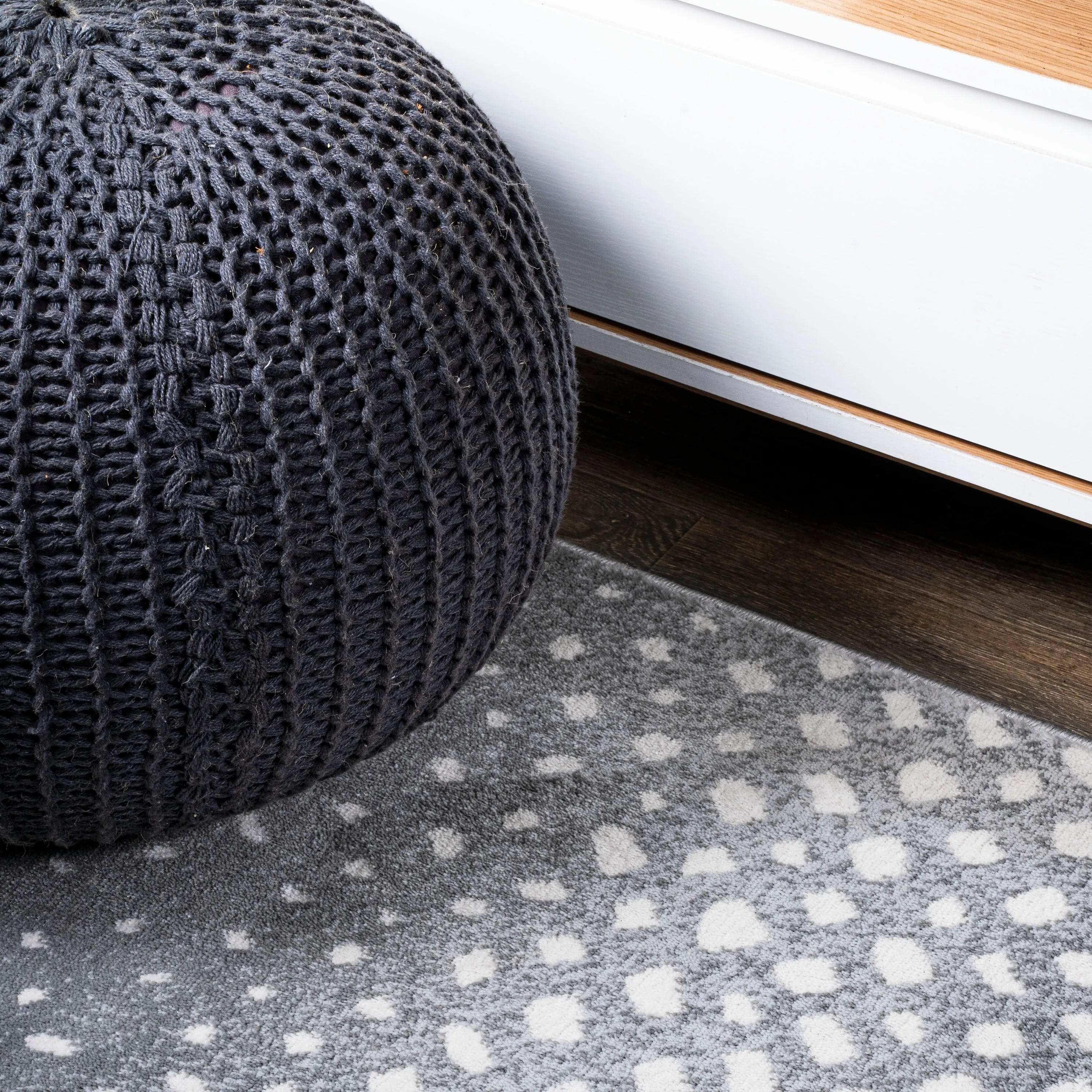 JONATHAN Y Goa Modern Animal Area Rug