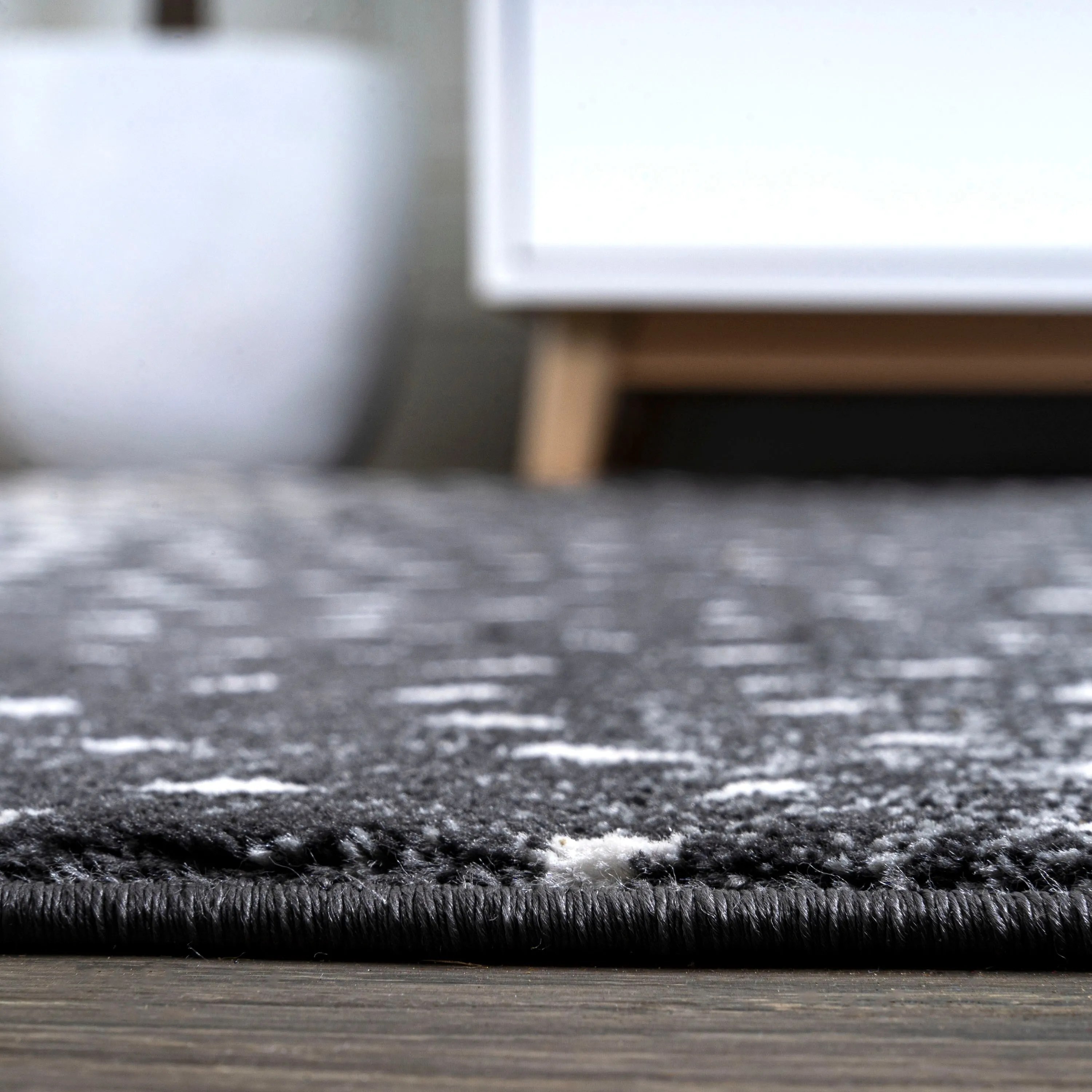 JONATHAN Y Goa Modern Animal Area Rug