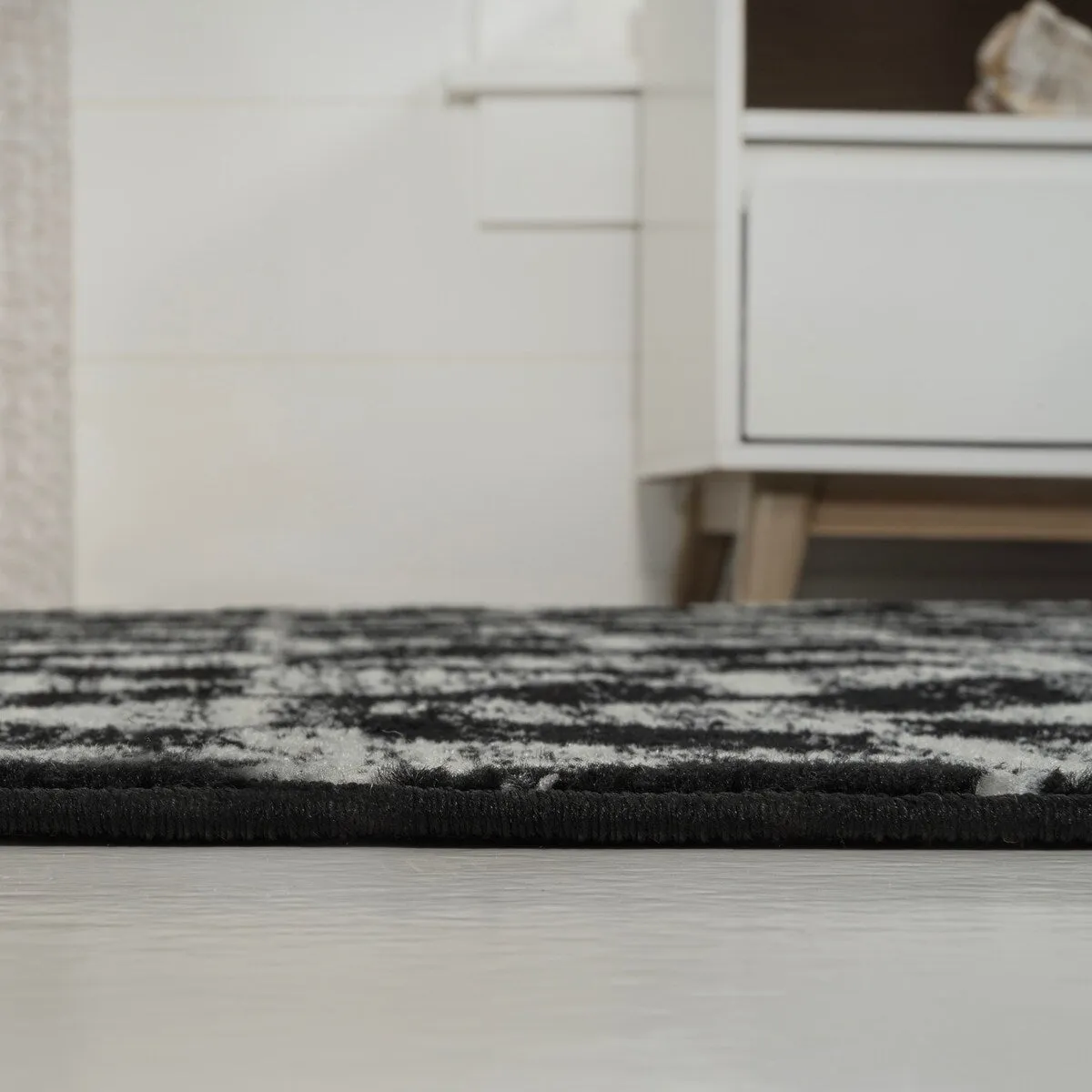 JONATHAN Y Khalil Moroccan Triangle Geometric Area Rug
