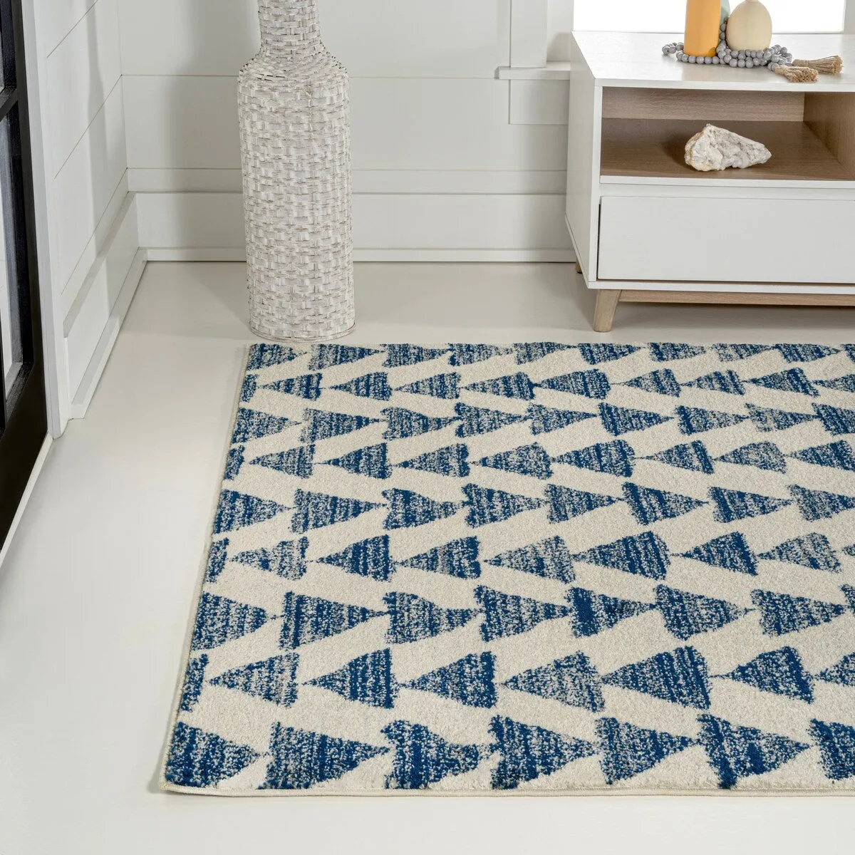 JONATHAN Y Khalil Moroccan Triangle Geometric Area Rug