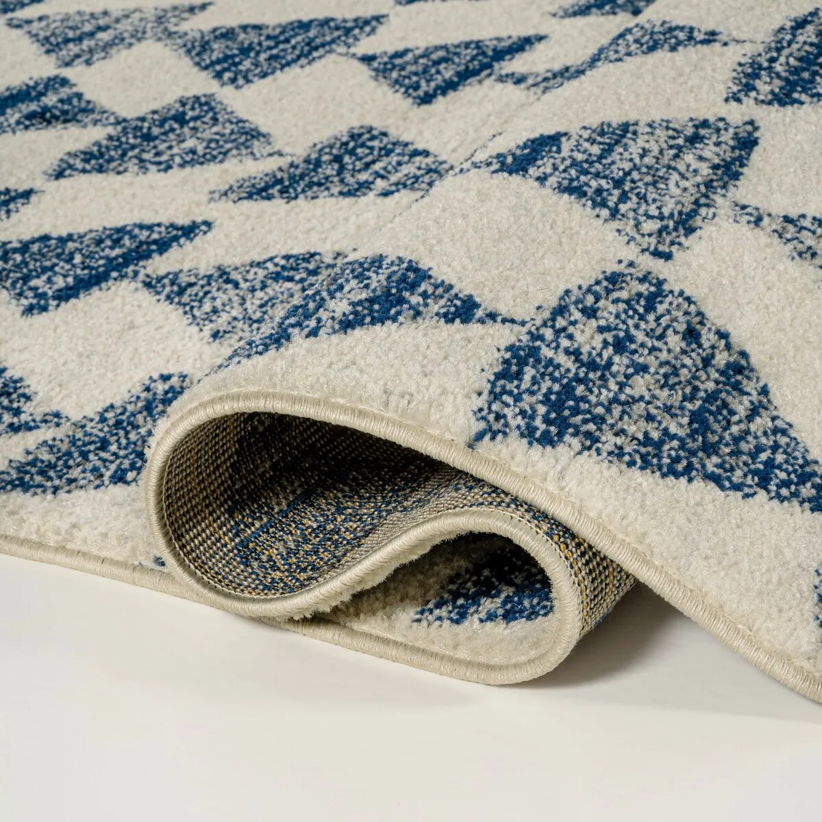 JONATHAN Y Khalil Moroccan Triangle Geometric Area Rug