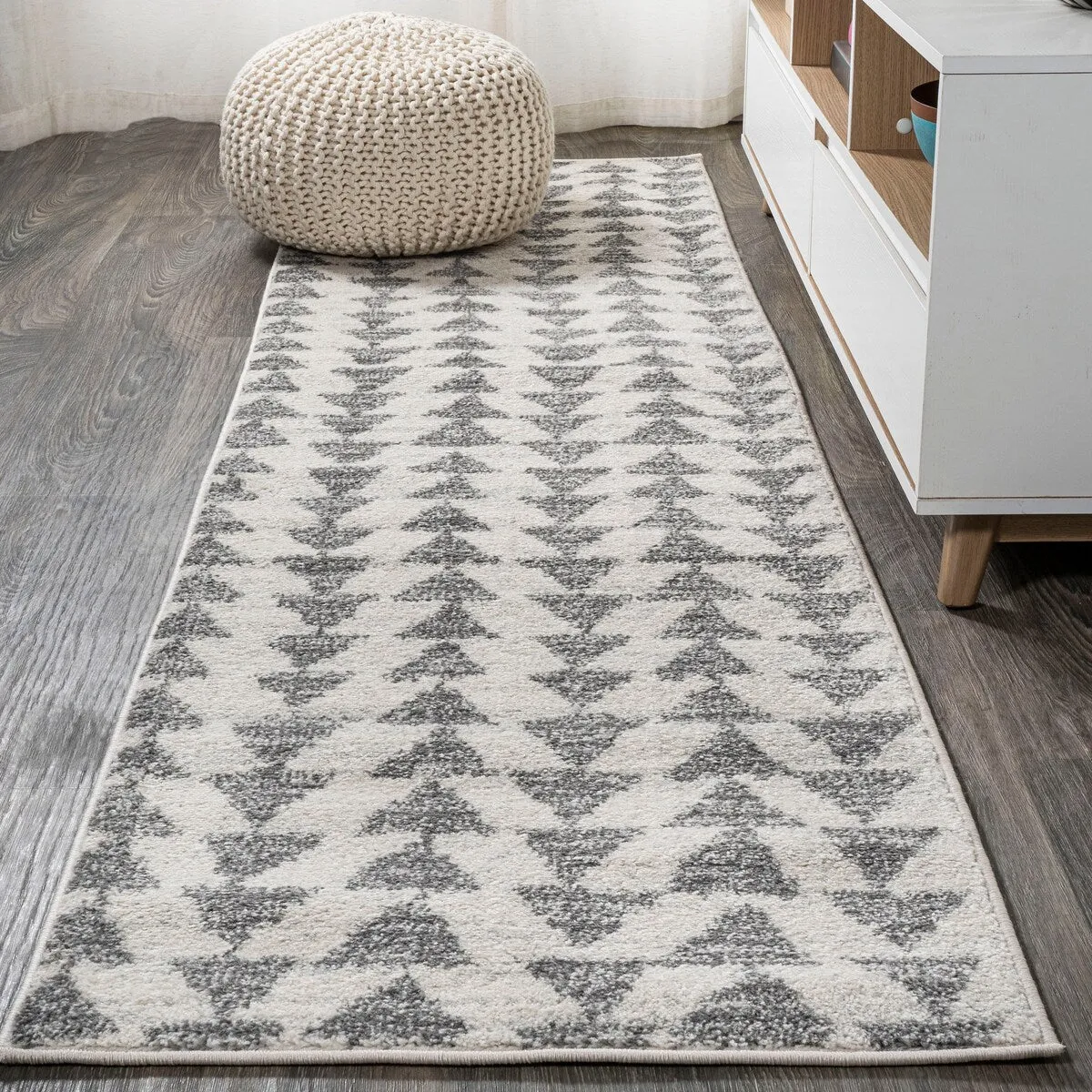 JONATHAN Y Khalil Moroccan Triangle Geometric Area Rug
