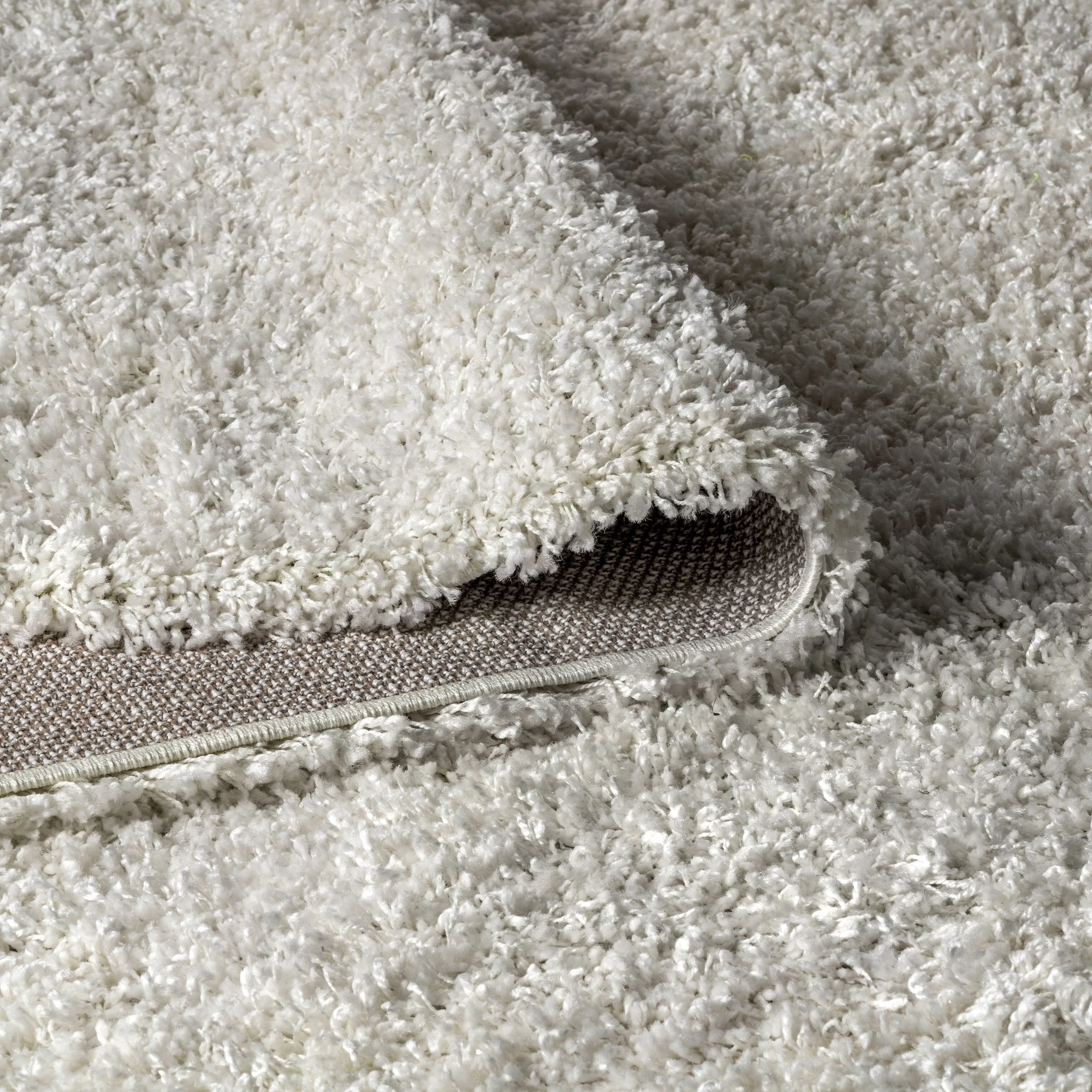JONATHAN Y Modern Shag Plush Tassel Area Rug
