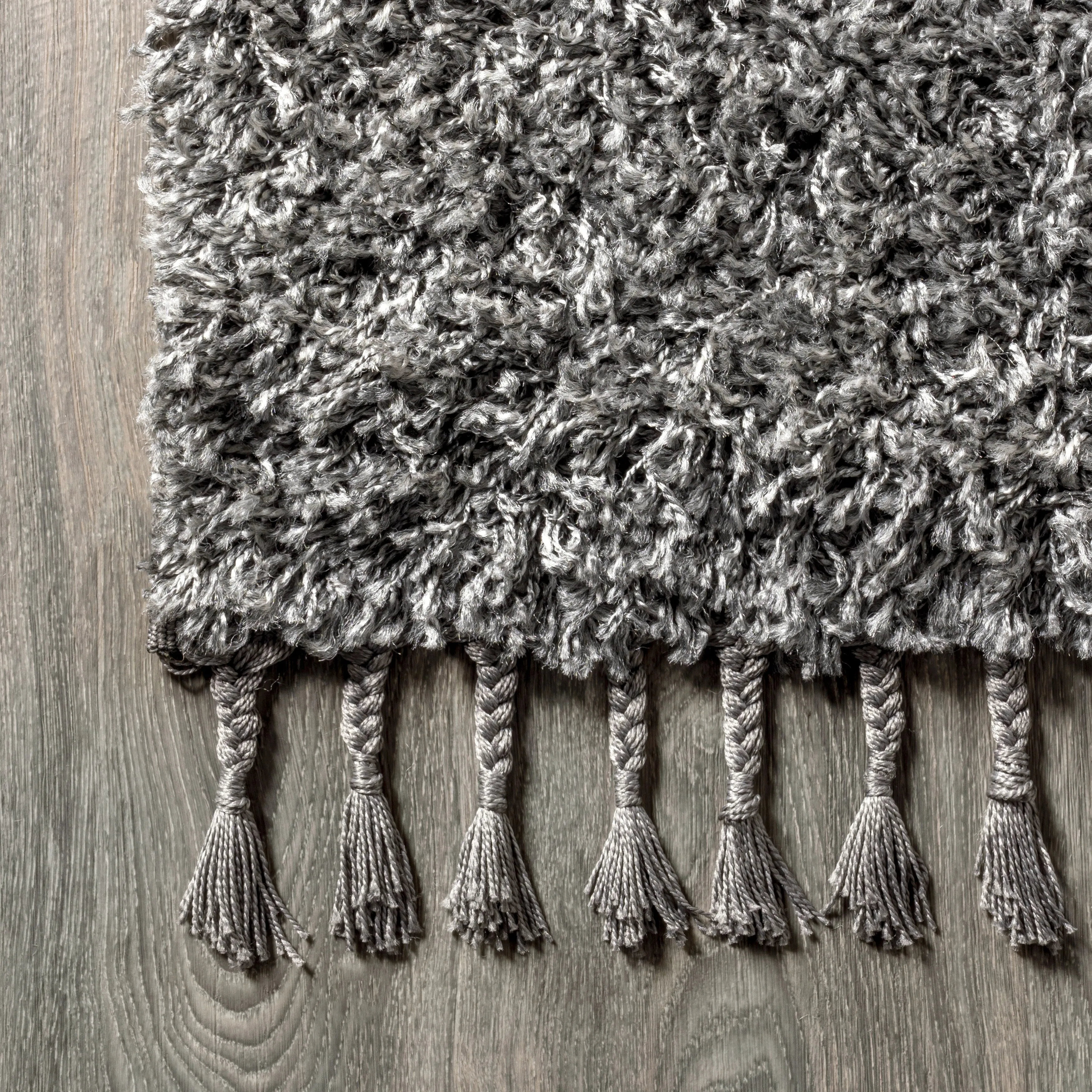JONATHAN Y Modern Shag Plush Tassel Area Rug