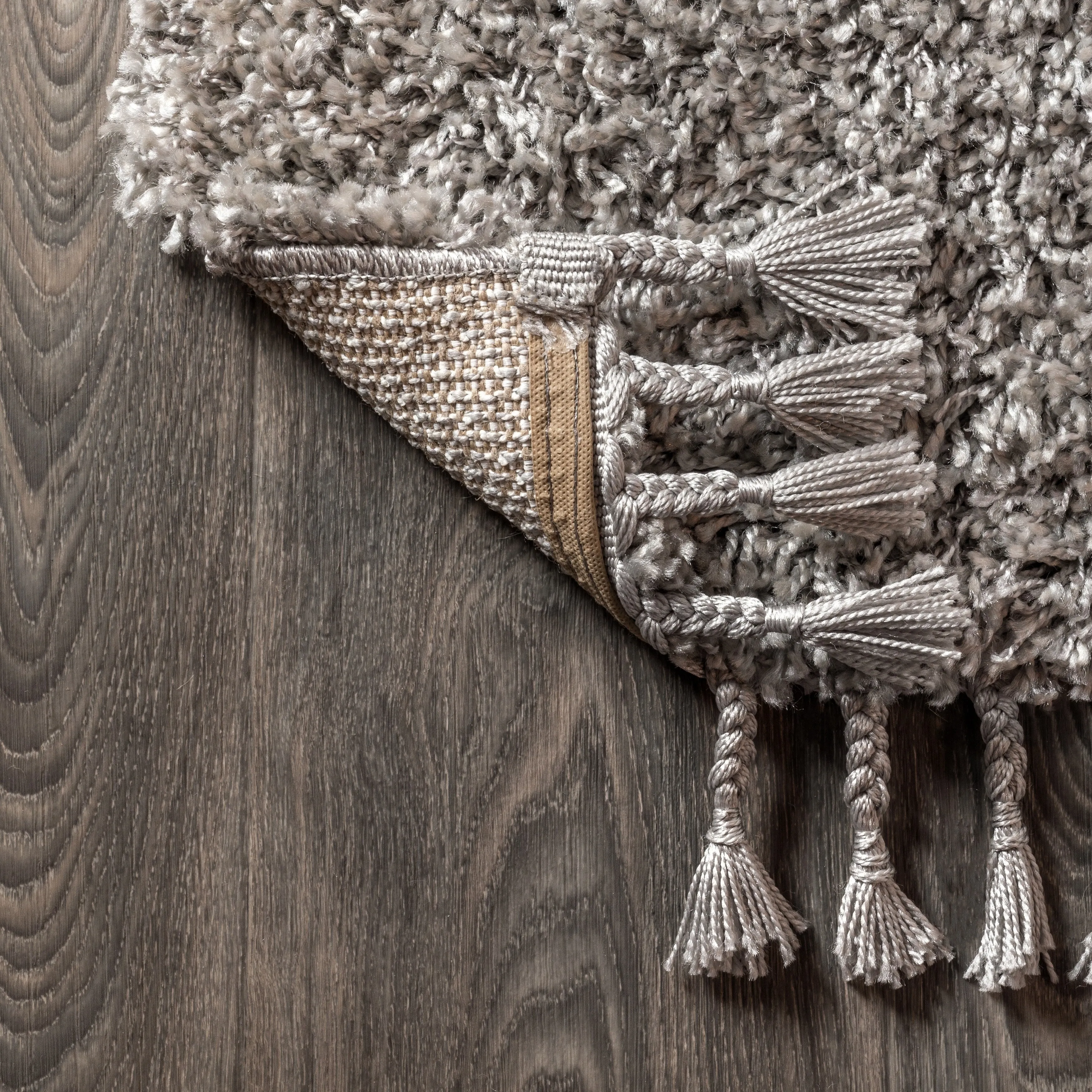 JONATHAN Y Modern Shag Plush Tassel Area Rug