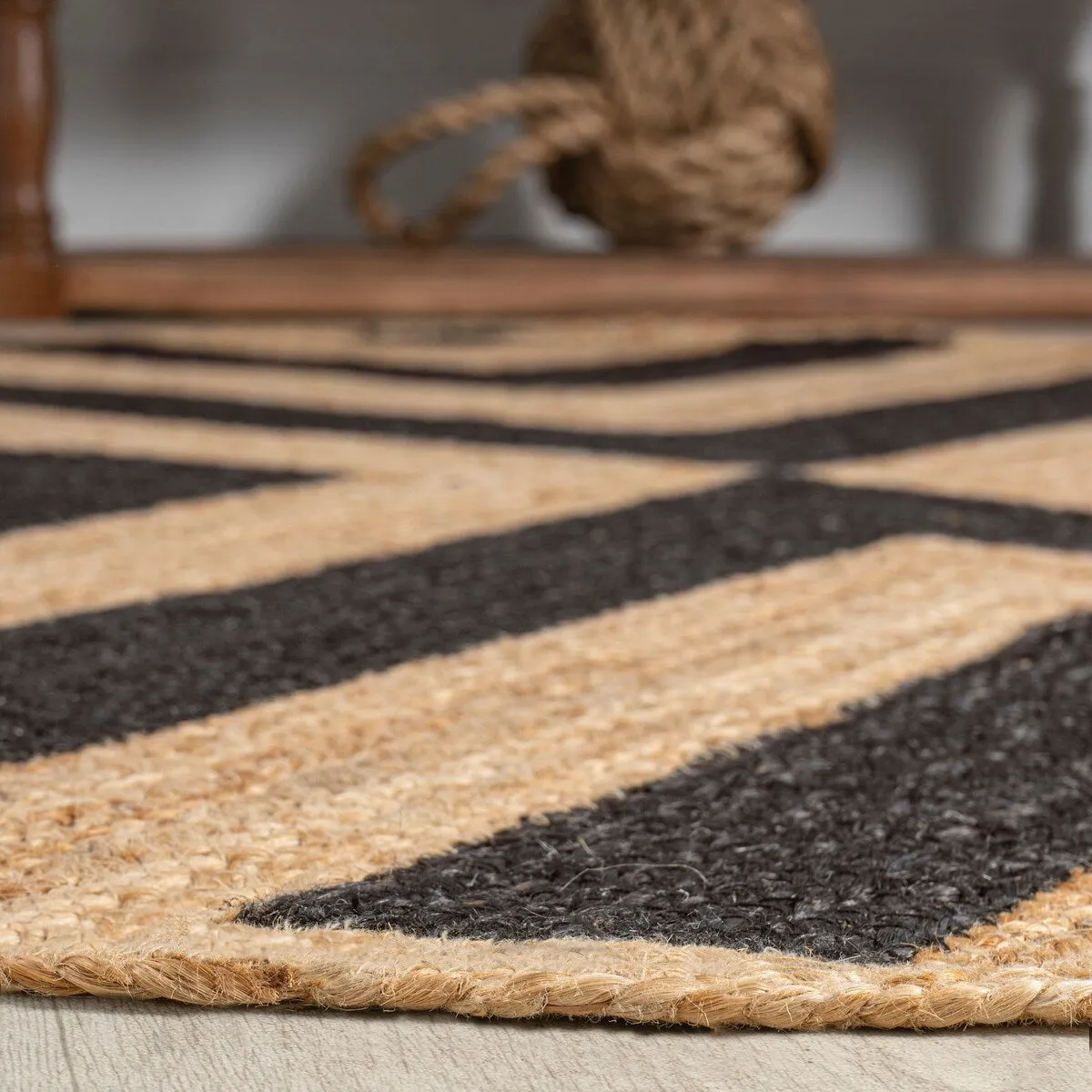 JONATHAN Y Petal Two-Tone Jute Hippy Circle Area Rug