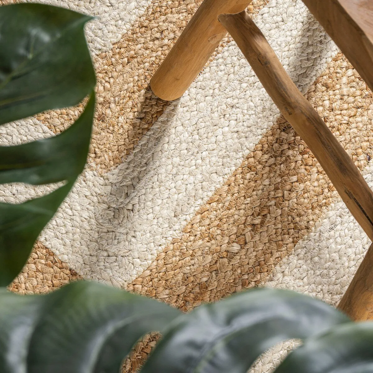 JONATHAN Y Petal Two-Tone Jute Hippy Circle Area Rug