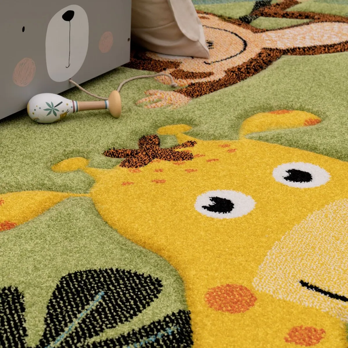 Kids Rug with Jungle Animal Motif in Green