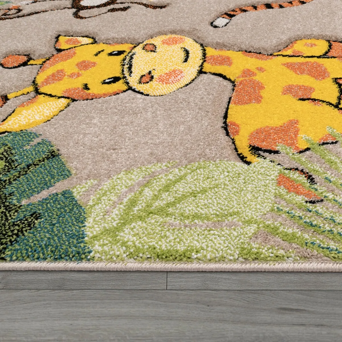 Kids Rug with Jungle Animals - Giraffe Lion Monkey Zebra in Beige