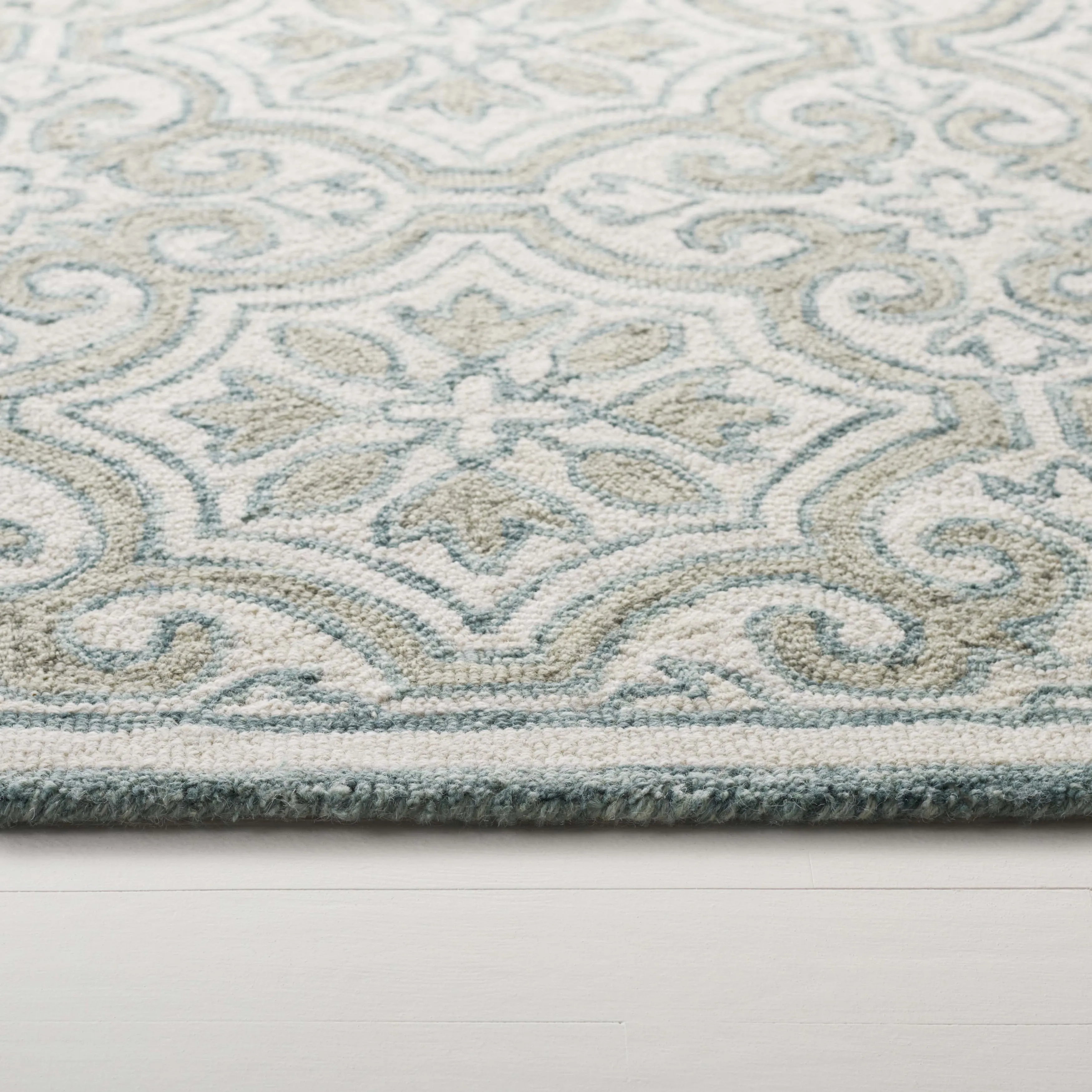 Lauren Ralph Lauren Handmade Elfur Contemporary Wool Rug