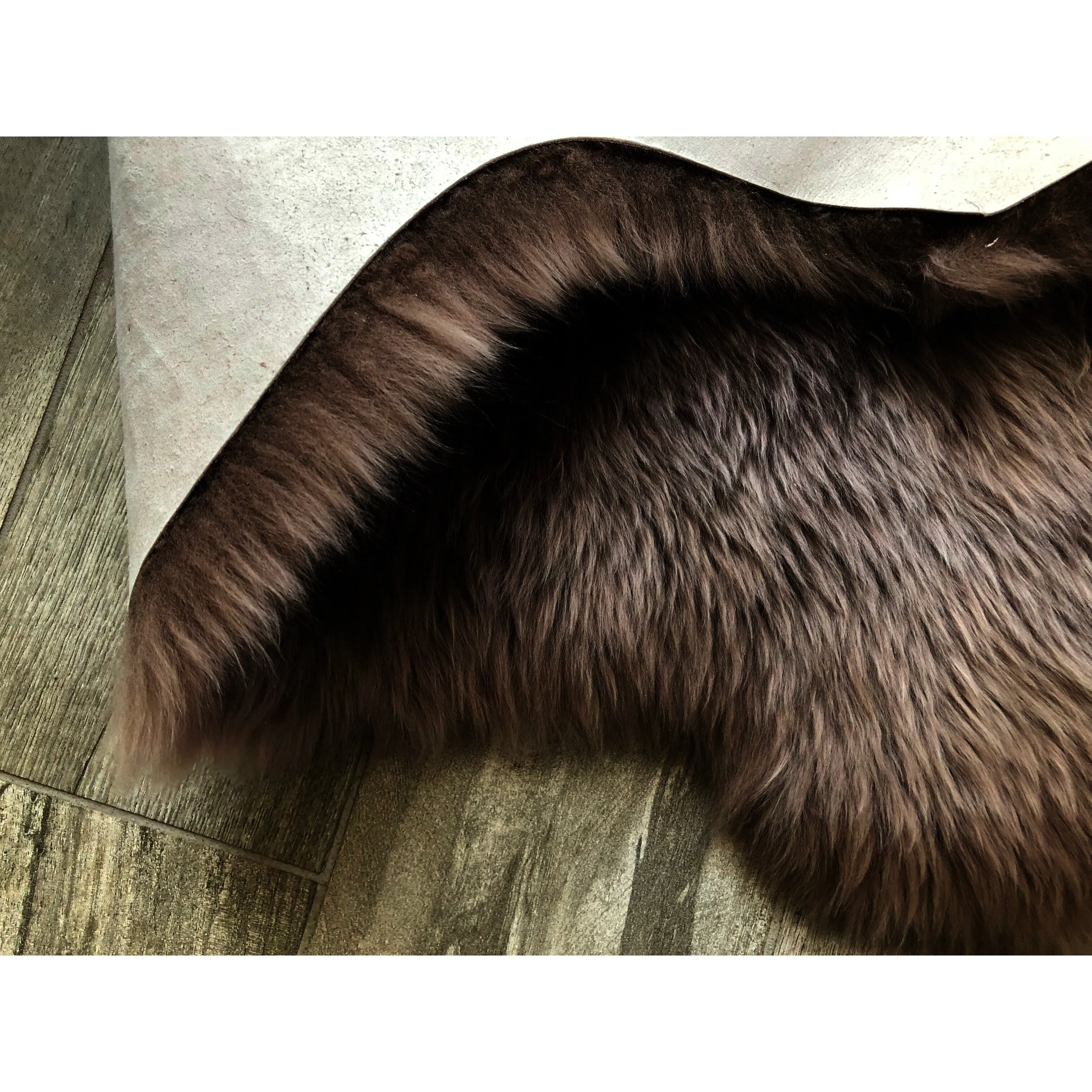 Legacy Home Faux Sheepskin Round Shag Area Rug