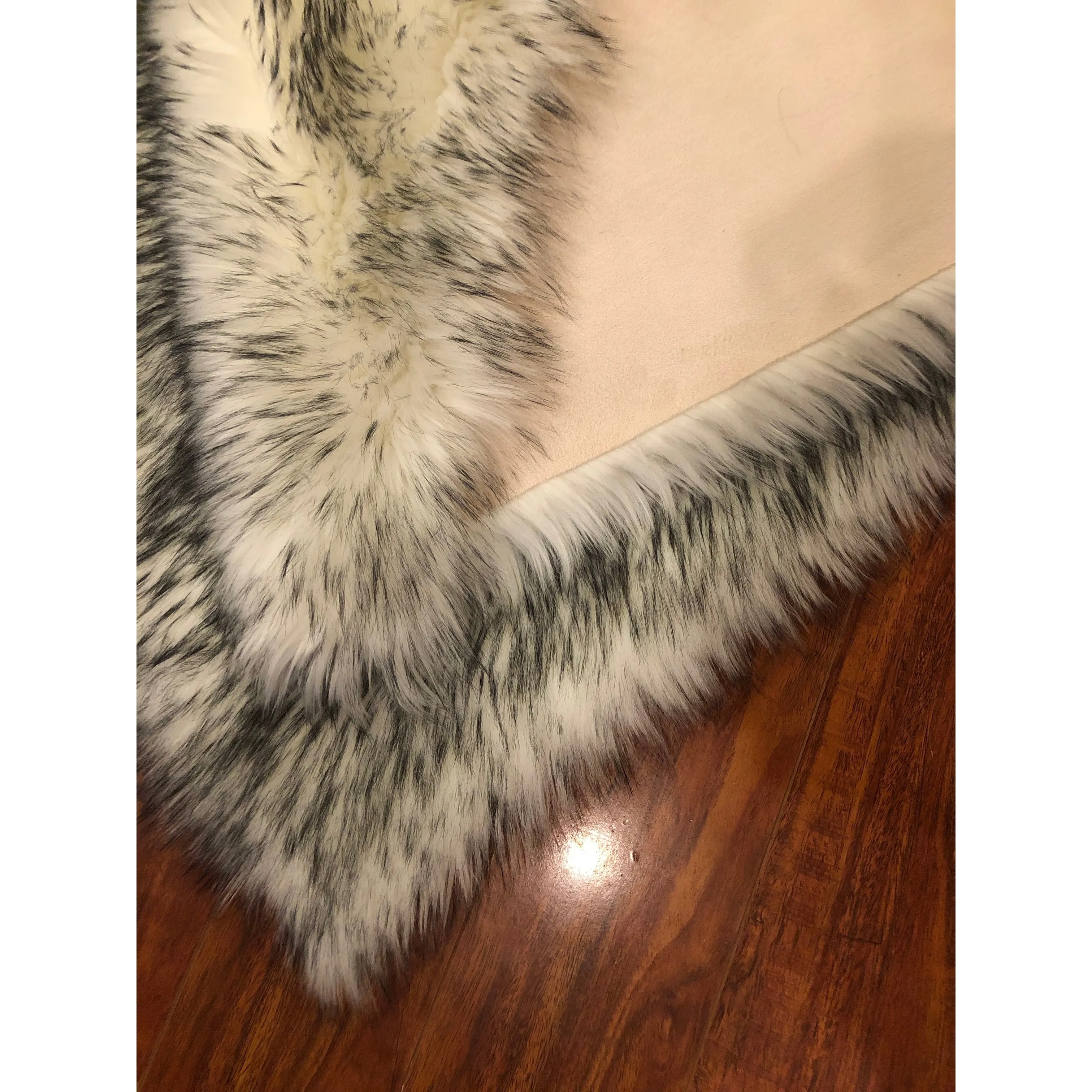 Legacy Home Faux Sheepskin Round Shag Area Rug