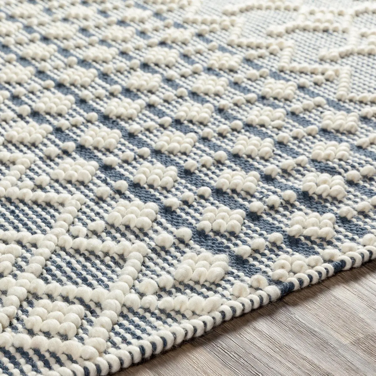 Les Handmade Modern Farmhouse Wool Area Rug