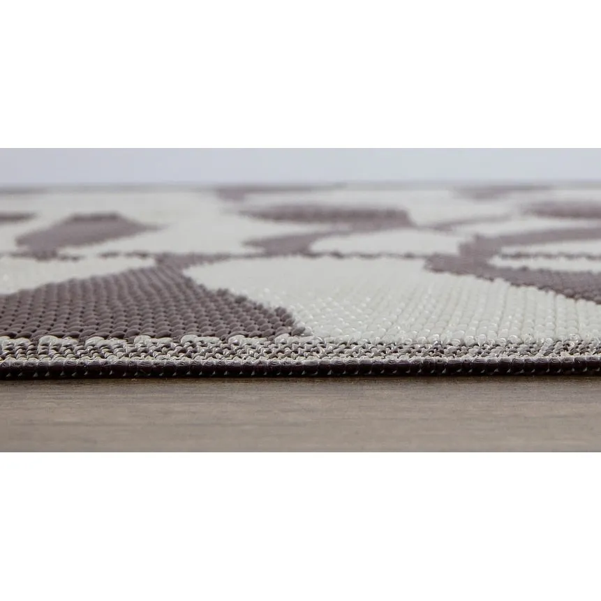 Lightweight Indoor Outdoor Reversible Area Rug -5.9 x 8.9 Feet - Leaf Pattern - N/A