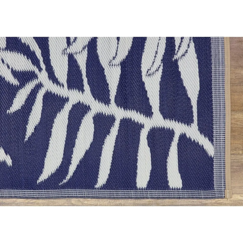 Lightweight Indoor Outdoor Reversible Area Rug -5.9 x 8.9 Feet - Leaf Pattern - N/A