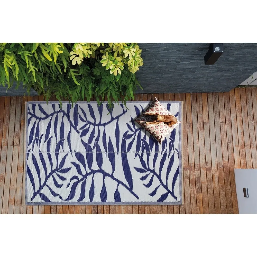 Lightweight Indoor Outdoor Reversible Area Rug -5.9 x 8.9 Feet - Leaf Pattern - N/A