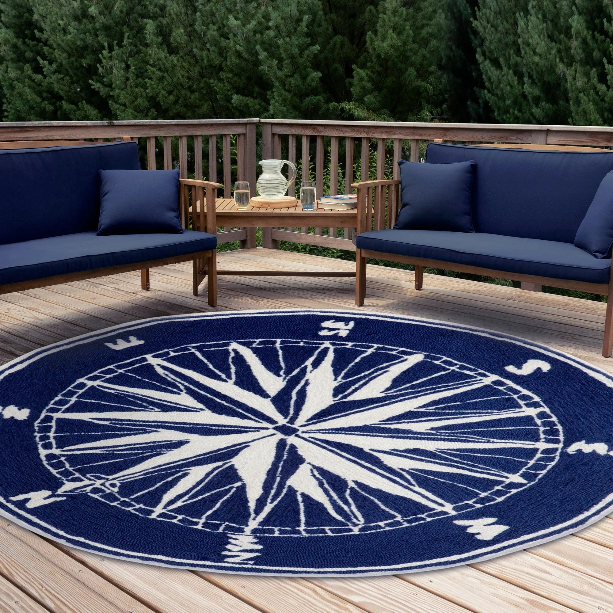 Liora Manne Frontporch Compass Indoor/Outdoor Rug - 3' Round