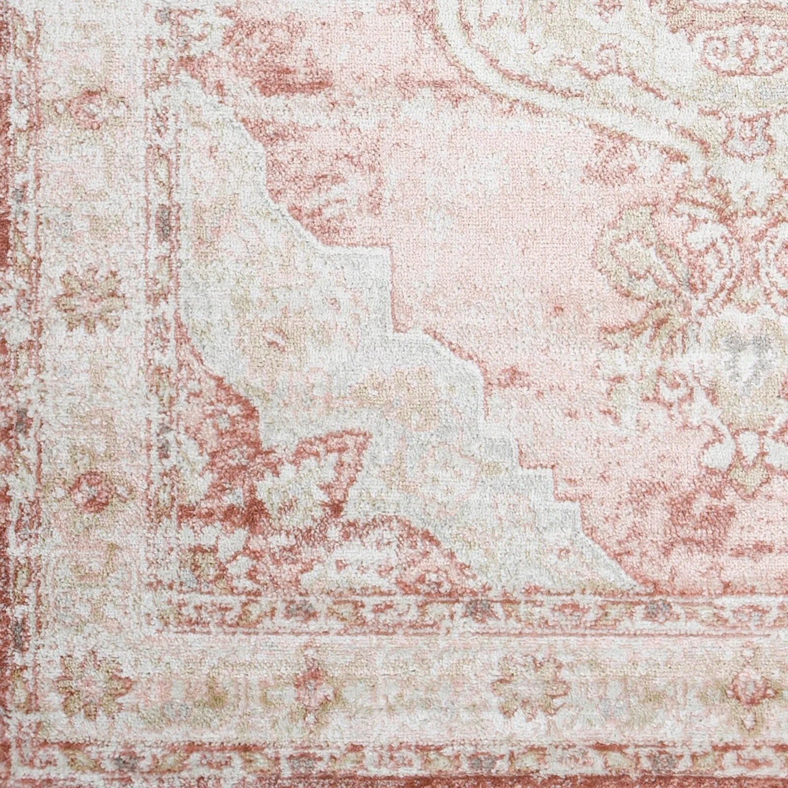 Livabliss Akiva Vintage Medallion Area Rug